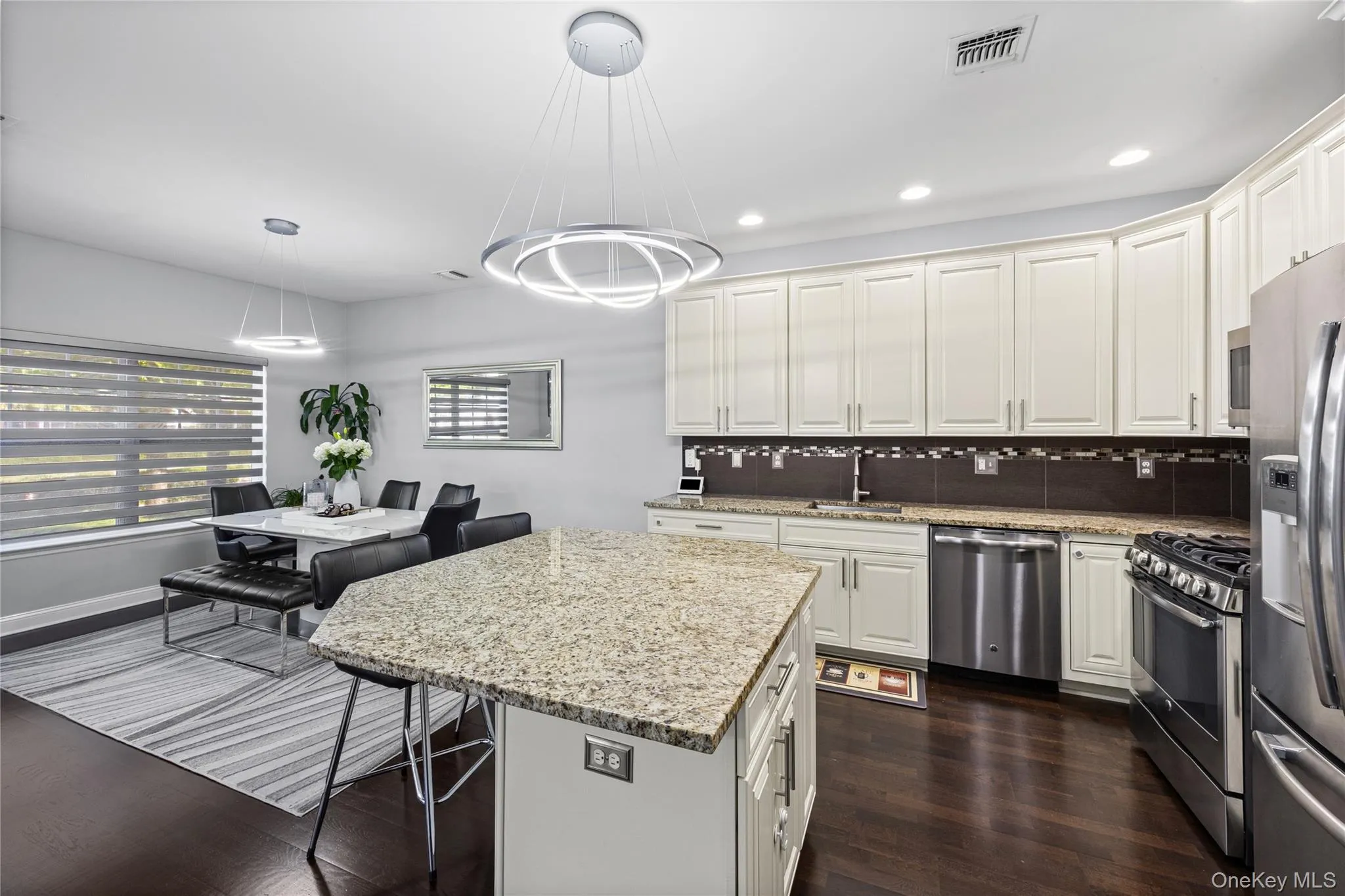Granite countertops, Stainless Steel Appliances Granite countertops, Stainless Steel Appliances