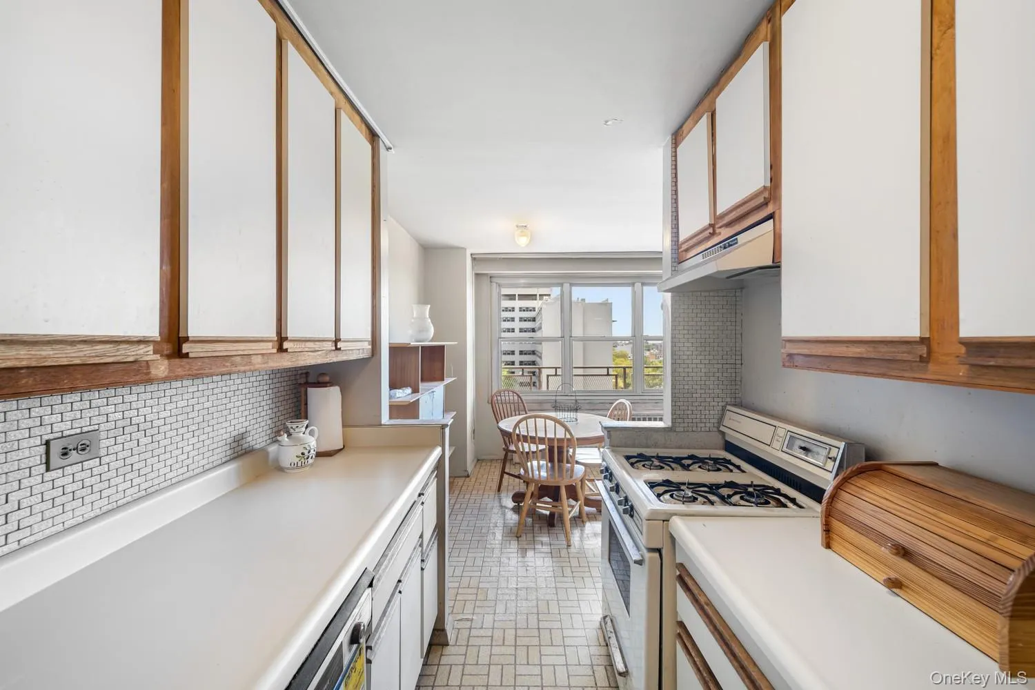 2650 Ocean Parkway, New York, NY, 1 Bedroom Bedrooms, 35 Rooms Rooms,1 BathroomBathrooms,Residential,For Rent,Ocean,0,1052179 2650 Ocean Parkway, New York, NY, 1 Bedroom Bedrooms, 35 Rooms Rooms,1 BathroomBathrooms,Residential,For Rent,Ocean,0,1052179