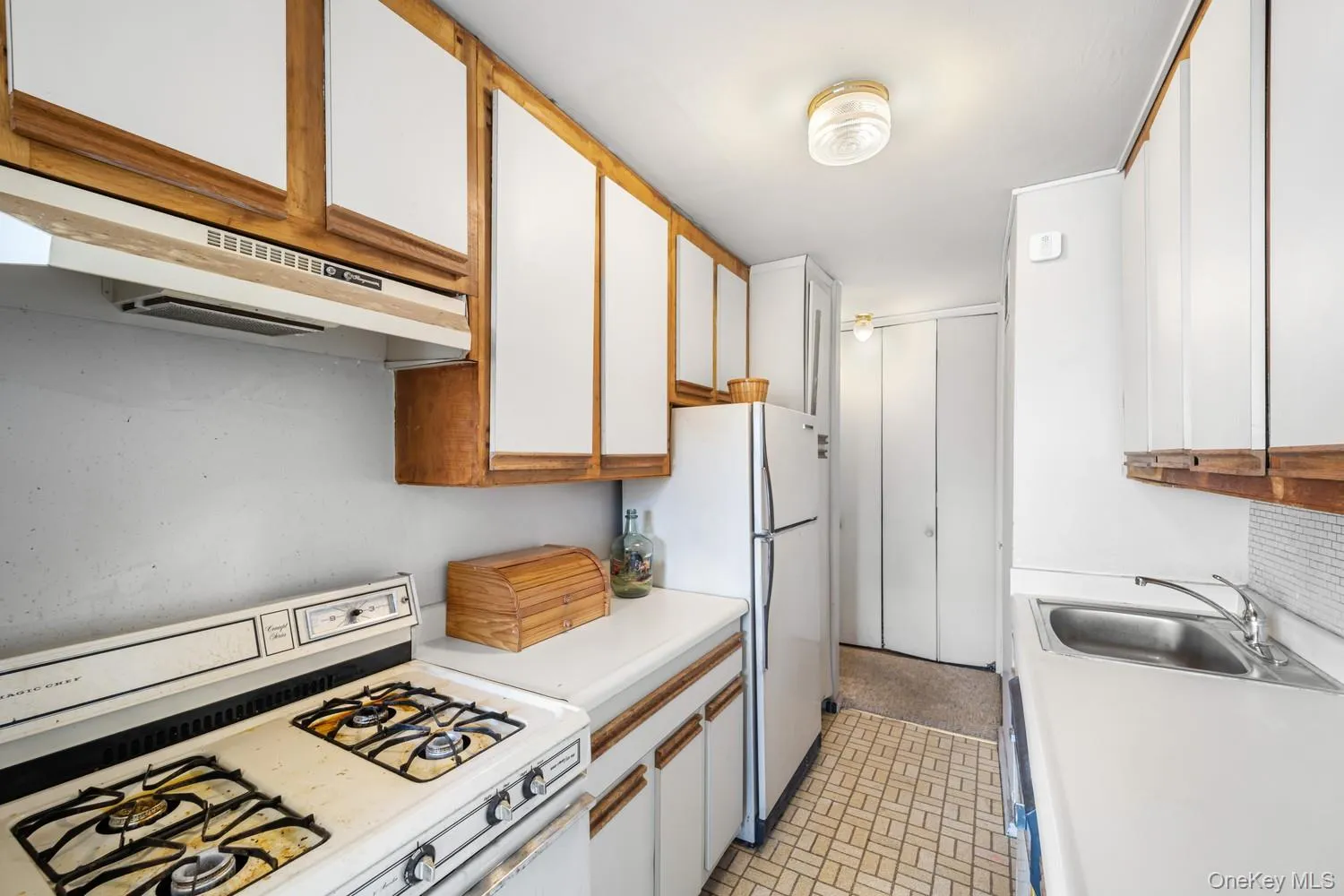 2650 Ocean Parkway, New York, NY, 1 Bedroom Bedrooms, 35 Rooms Rooms,1 BathroomBathrooms,Residential,For Rent,Ocean,0,1052179 2650 Ocean Parkway, New York, NY, 1 Bedroom Bedrooms, 35 Rooms Rooms,1 BathroomBathrooms,Residential,For Rent,Ocean,0,1052179
