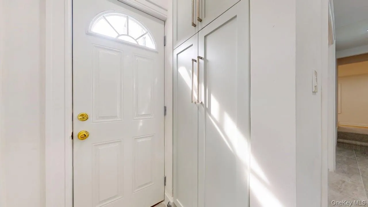 85-40 68th Avenue, New York, NY, 3 Bedrooms Bedrooms, 6 Rooms Rooms,2 BathroomsBathrooms,Residential,For Rent,68th,0,1052195 85-40 68th Avenue, New York, NY, 3 Bedrooms Bedrooms, 6 Rooms Rooms,2 BathroomsBathrooms,Residential,For Rent,68th,0,1052195