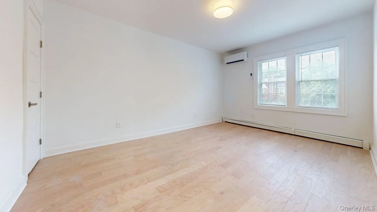 85-40 68th Avenue, New York, NY, 3 Bedrooms Bedrooms, 6 Rooms Rooms,2 BathroomsBathrooms,Residential,For Rent,68th,0,1052195 85-40 68th Avenue, New York, NY, 3 Bedrooms Bedrooms, 6 Rooms Rooms,2 BathroomsBathrooms,Residential,For Rent,68th,0,1052195