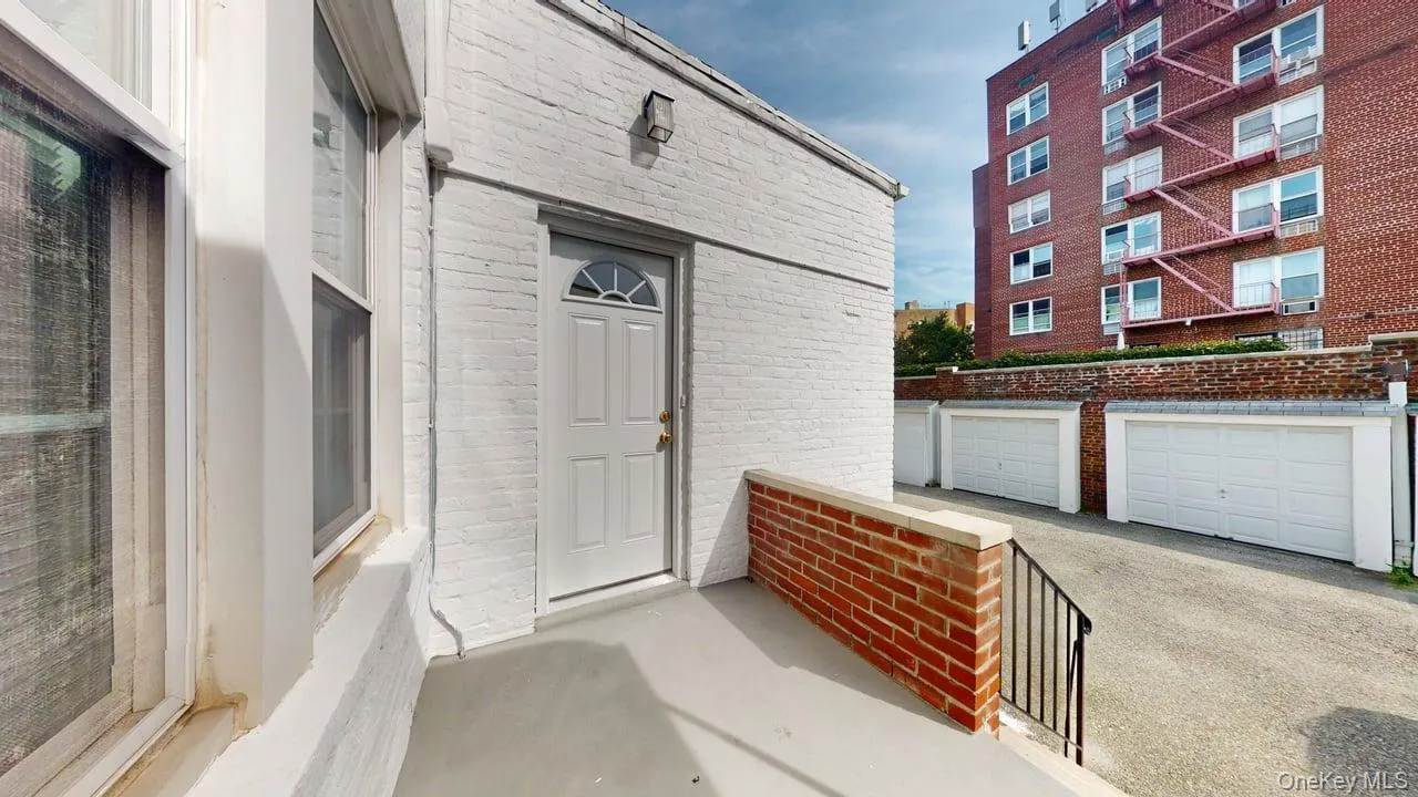 85-40 68th Avenue, New York, NY, 3 Bedrooms Bedrooms, 6 Rooms Rooms,2 BathroomsBathrooms,Residential,For Rent,68th,0,1052195 85-40 68th Avenue, New York, NY, 3 Bedrooms Bedrooms, 6 Rooms Rooms,2 BathroomsBathrooms,Residential,For Rent,68th,0,1052195