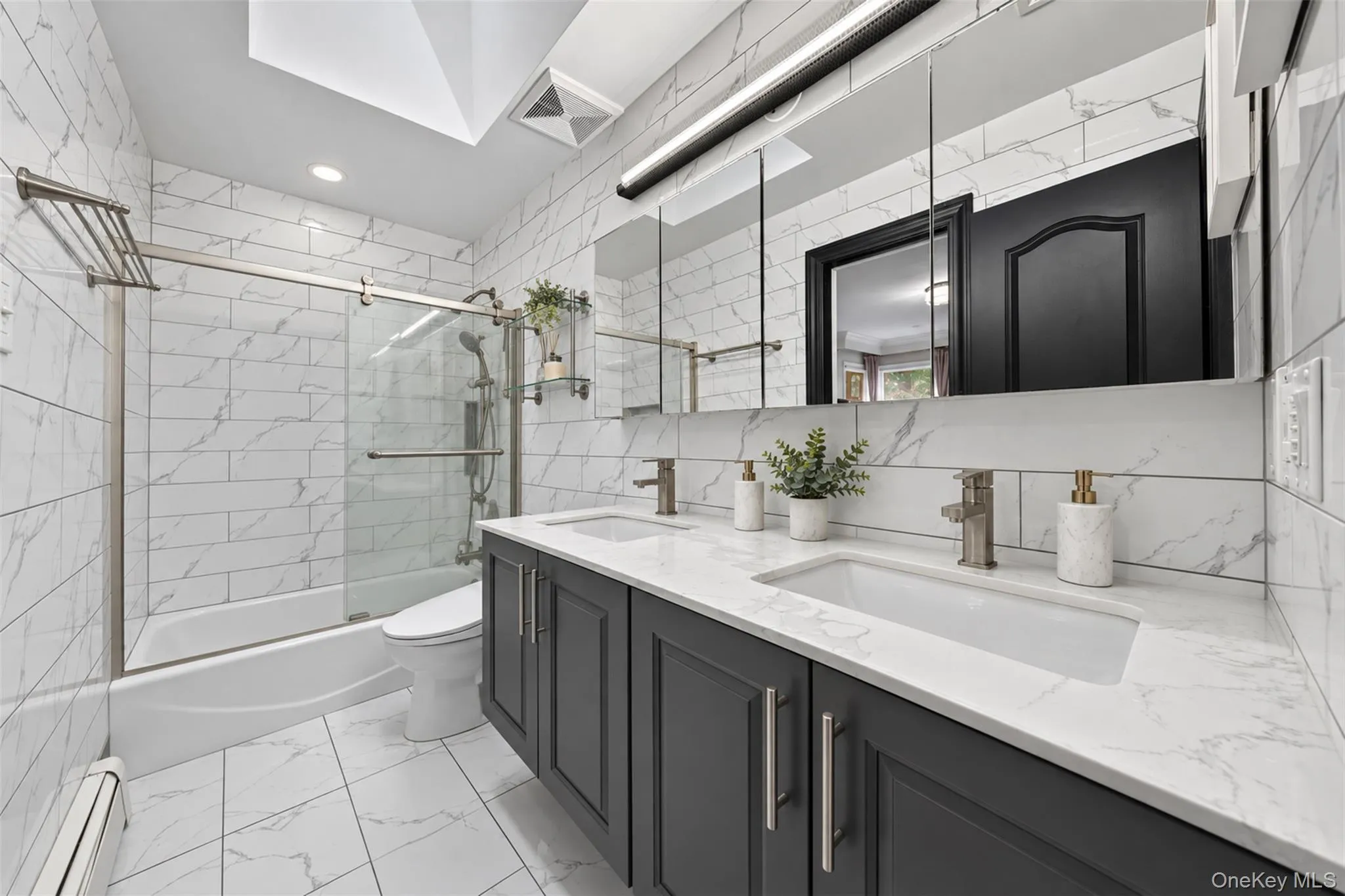 31 Colony Lane, Oyster Bay, NY, 5 Bedrooms Bedrooms, 9 Rooms Rooms,3 BathroomsBathrooms,Residential,For Rent,Colony,0,1052202 31 Colony Lane, Oyster Bay, NY, 5 Bedrooms Bedrooms, 9 Rooms Rooms,3 BathroomsBathrooms,Residential,For Rent,Colony,0,1052202
