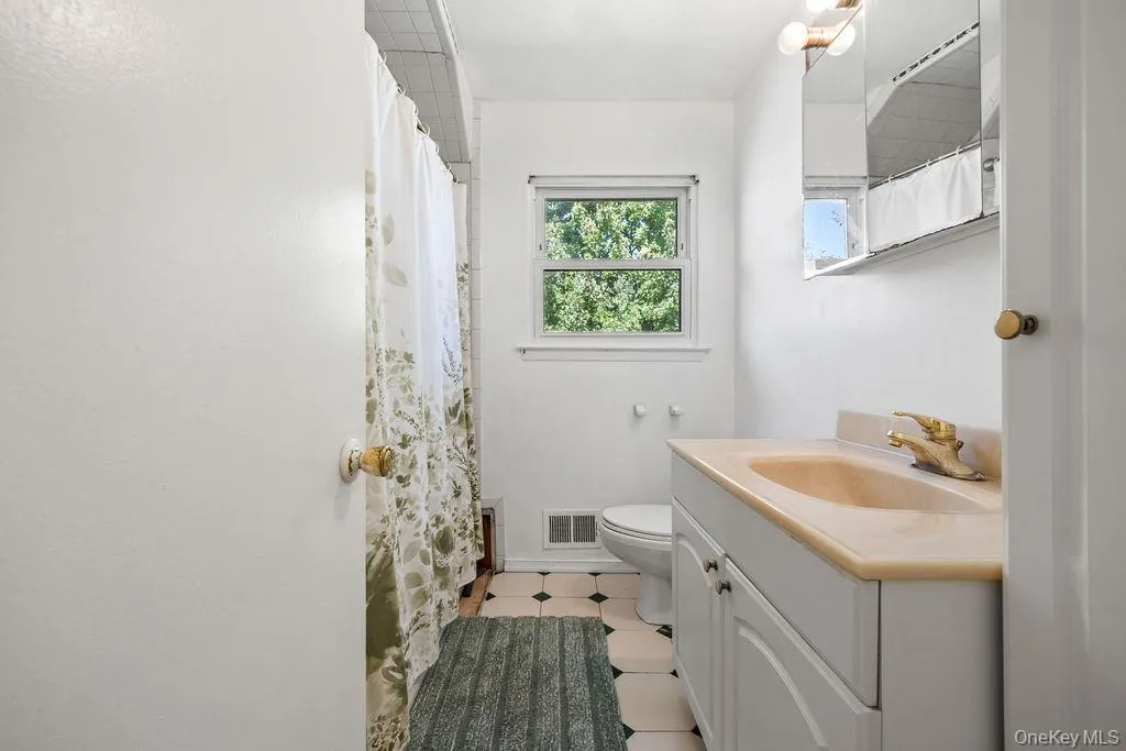 11 Jasinski Road, Ramapo, NY, 3 Bedrooms Bedrooms, 8 Rooms Rooms,2 BathroomsBathrooms,Residential,For Rent,Jasinski,0,1052204 11 Jasinski Road, Ramapo, NY, 3 Bedrooms Bedrooms, 8 Rooms Rooms,2 BathroomsBathrooms,Residential,For Rent,Jasinski,0,1052204