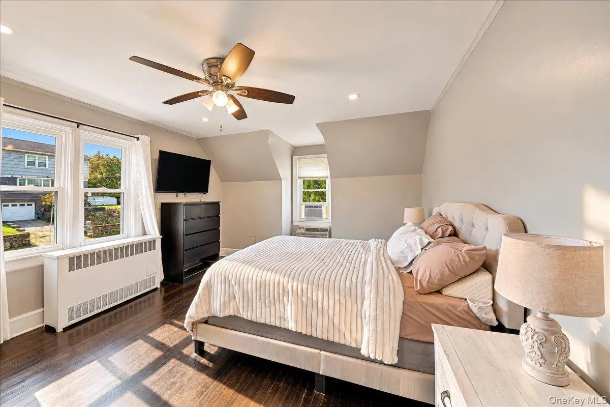 201 Park Drive, Eastchester, NY, 3 Bedrooms Bedrooms, 6 Rooms Rooms,2 BathroomsBathrooms,Residential,For Rent,Park,0,1052207 201 Park Drive, Eastchester, NY, 3 Bedrooms Bedrooms, 6 Rooms Rooms,2 BathroomsBathrooms,Residential,For Rent,Park,0,1052207