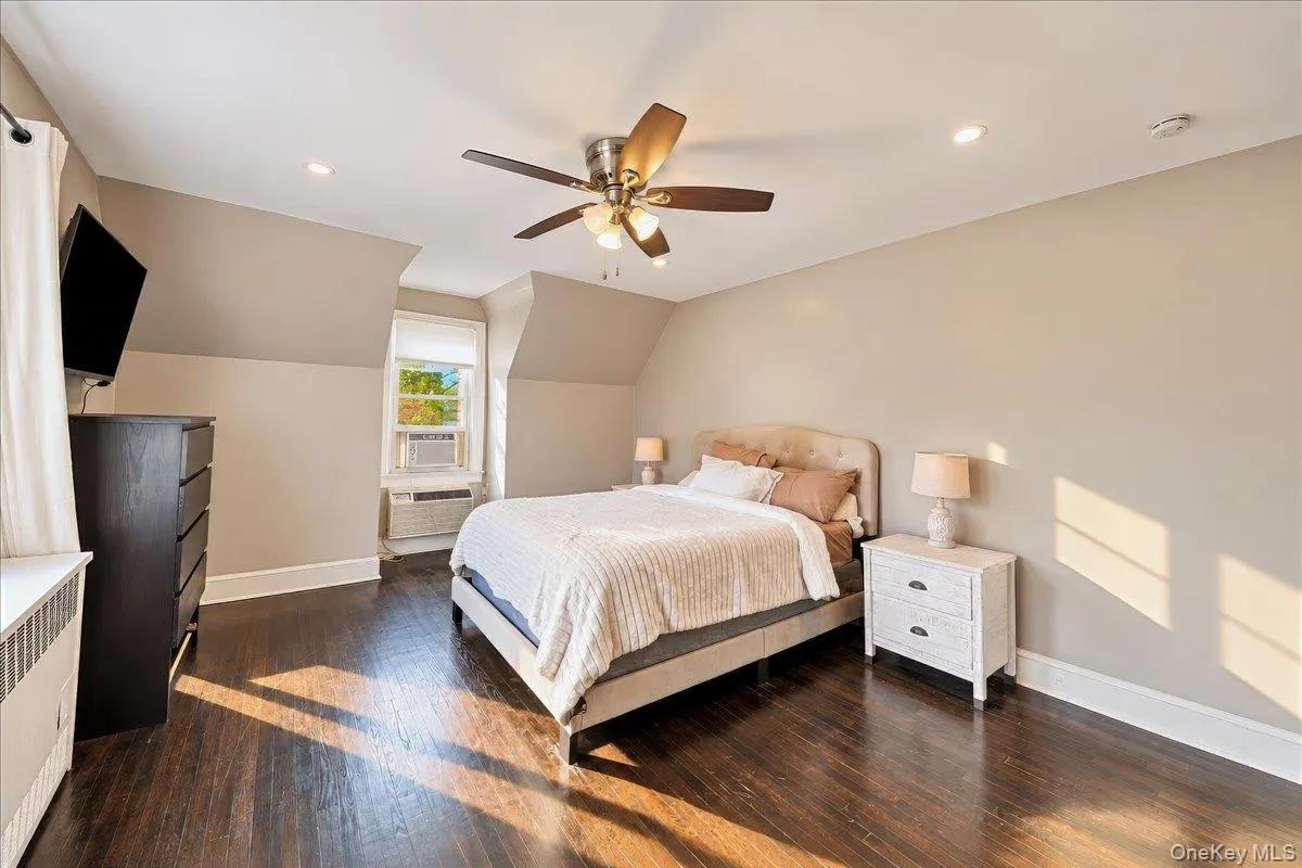 201 Park Drive, Eastchester, NY, 3 Bedrooms Bedrooms, 6 Rooms Rooms,2 BathroomsBathrooms,Residential,For Rent,Park,0,1052207 201 Park Drive, Eastchester, NY, 3 Bedrooms Bedrooms, 6 Rooms Rooms,2 BathroomsBathrooms,Residential,For Rent,Park,0,1052207