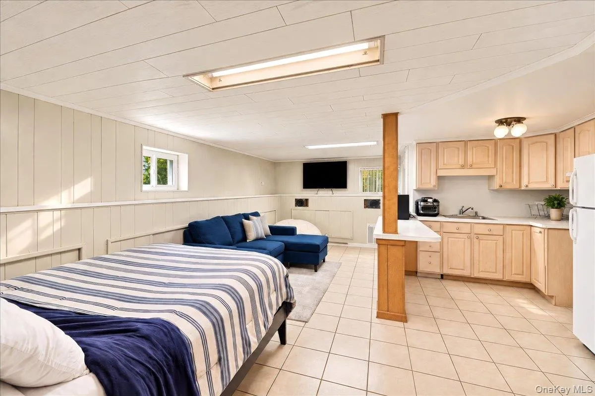 201 Park Drive, Eastchester, NY, 3 Bedrooms Bedrooms, 6 Rooms Rooms,2 BathroomsBathrooms,Residential,For Rent,Park,0,1052207 201 Park Drive, Eastchester, NY, 3 Bedrooms Bedrooms, 6 Rooms Rooms,2 BathroomsBathrooms,Residential,For Rent,Park,0,1052207