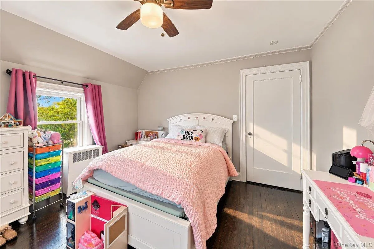 201 Park Drive, Eastchester, NY, 3 Bedrooms Bedrooms, 6 Rooms Rooms,2 BathroomsBathrooms,Residential,For Rent,Park,0,1052207 201 Park Drive, Eastchester, NY, 3 Bedrooms Bedrooms, 6 Rooms Rooms,2 BathroomsBathrooms,Residential,For Rent,Park,0,1052207