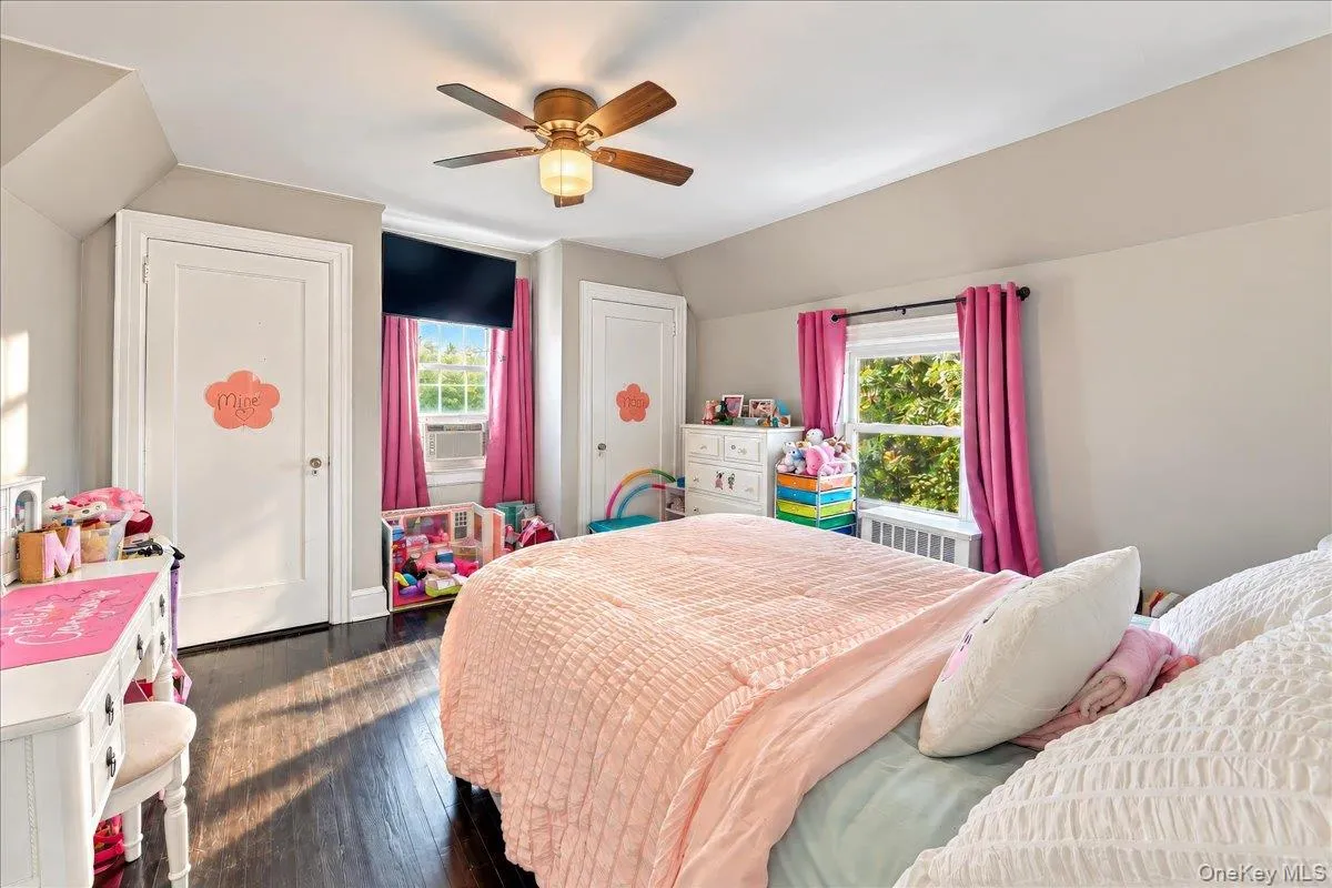 201 Park Drive, Eastchester, NY, 3 Bedrooms Bedrooms, 6 Rooms Rooms,2 BathroomsBathrooms,Residential,For Rent,Park,0,1052207 201 Park Drive, Eastchester, NY, 3 Bedrooms Bedrooms, 6 Rooms Rooms,2 BathroomsBathrooms,Residential,For Rent,Park,0,1052207
