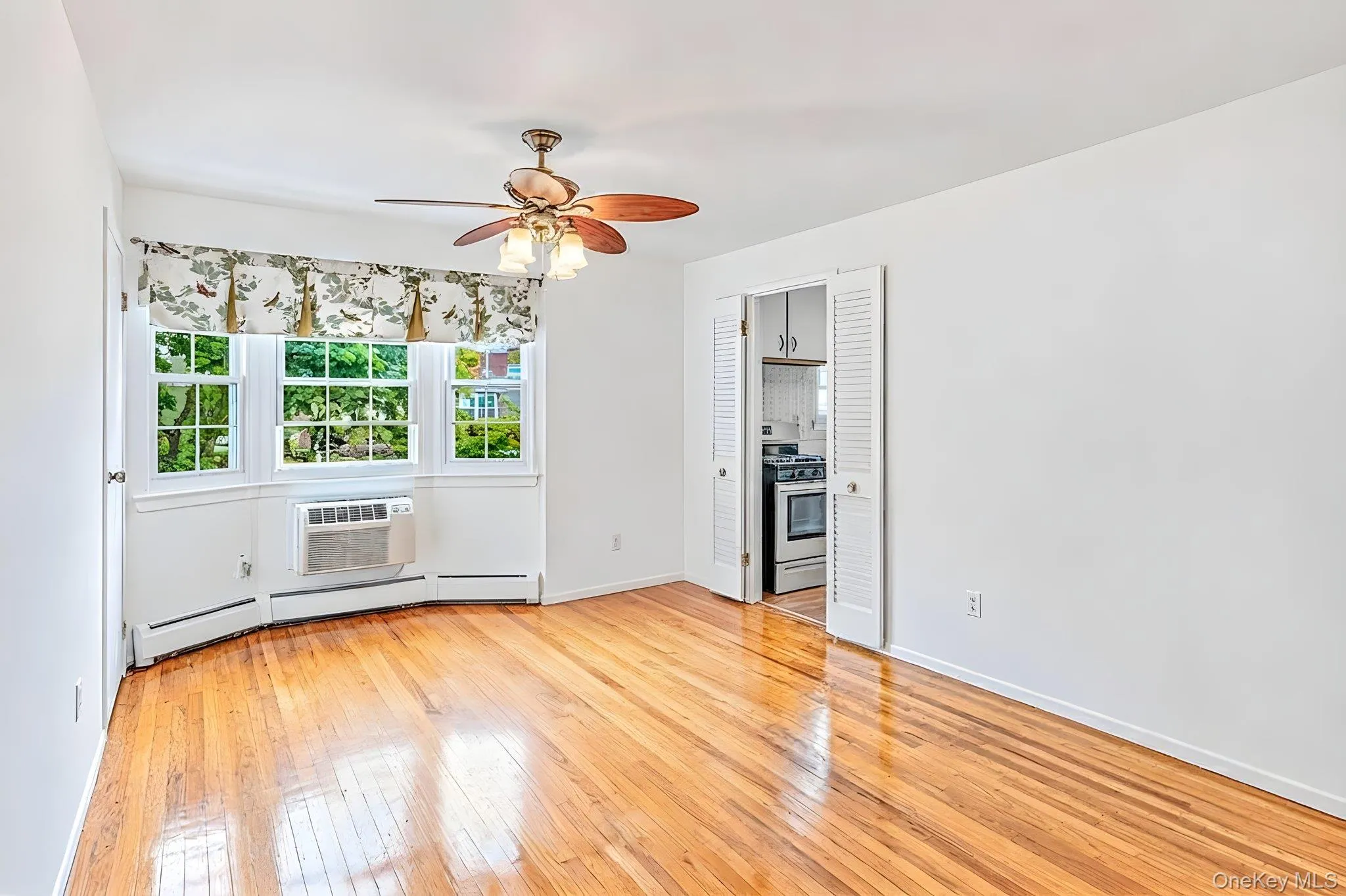3221 Wilshire Lane, Islip, NY, 1 Bedroom Bedrooms, 4 Rooms Rooms,1 BathroomBathrooms,Residential,For Rent,Wilshire Lane,0,1052208 3221 Wilshire Lane, Islip, NY, 1 Bedroom Bedrooms, 4 Rooms Rooms,1 BathroomBathrooms,Residential,For Rent,Wilshire Lane,0,1052208