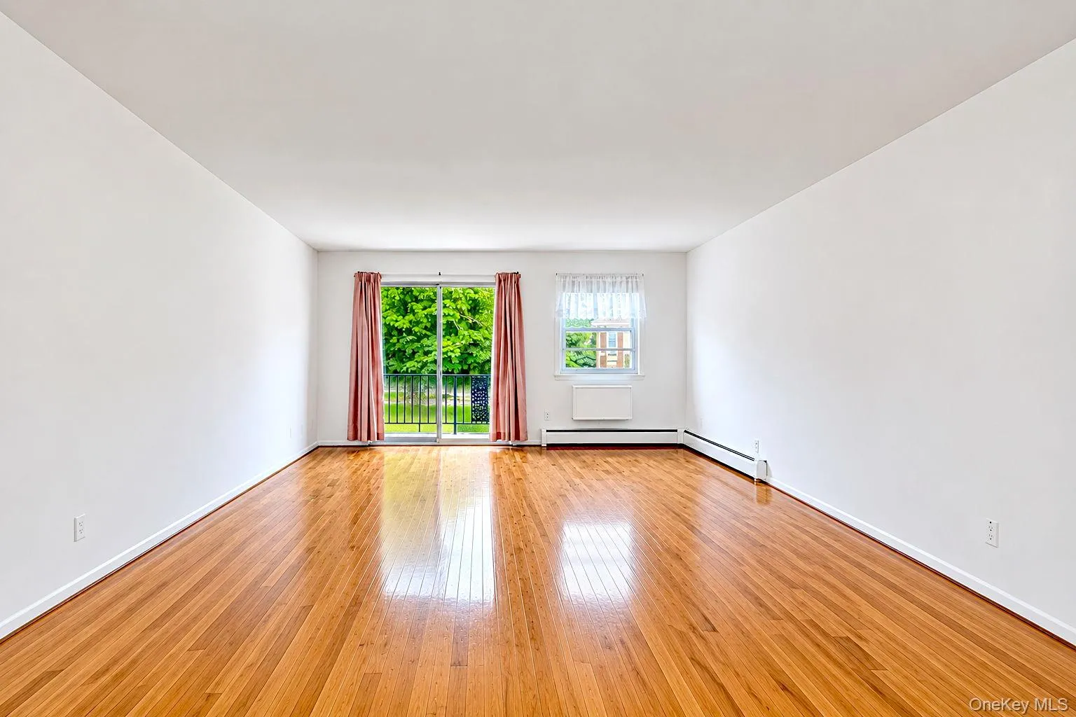 3221 Wilshire Lane, Islip, NY, 1 Bedroom Bedrooms, 4 Rooms Rooms,1 BathroomBathrooms,Residential,For Rent,Wilshire Lane,0,1052208 3221 Wilshire Lane, Islip, NY, 1 Bedroom Bedrooms, 4 Rooms Rooms,1 BathroomBathrooms,Residential,For Rent,Wilshire Lane,0,1052208