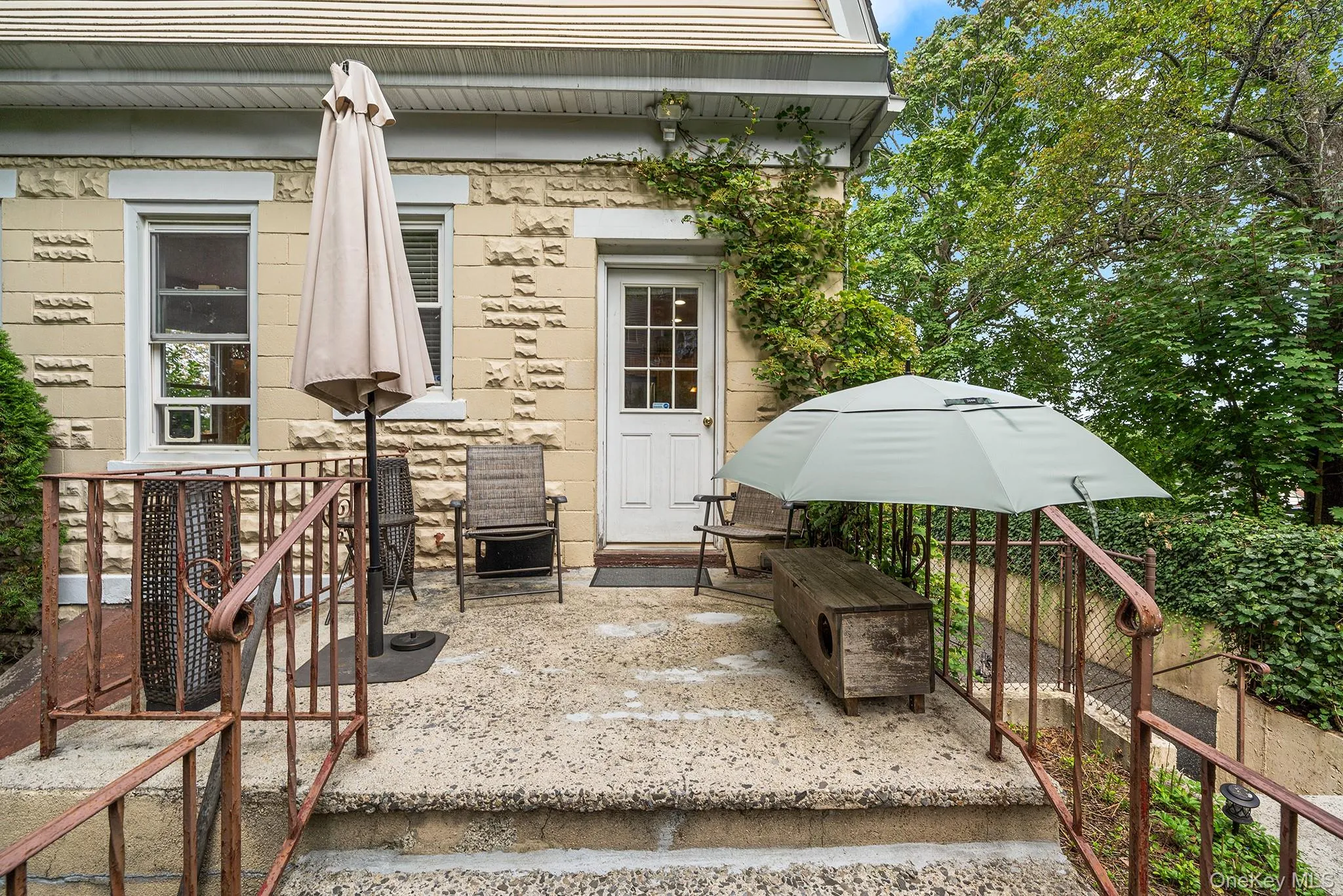 72 Dalton Road, Yonkers, NY, 3 Bedrooms Bedrooms, 8 Rooms Rooms,2 BathroomsBathrooms,Residential,For Rent,Dalton,0,1052215 72 Dalton Road, Yonkers, NY, 3 Bedrooms Bedrooms, 8 Rooms Rooms,2 BathroomsBathrooms,Residential,For Rent,Dalton,0,1052215