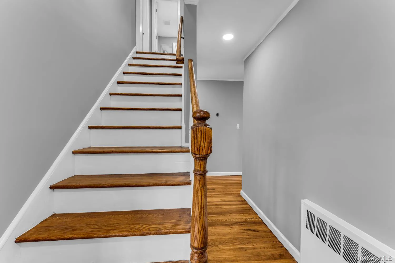 26 Shelley Place, Huntington, NY, 4 Bedrooms Bedrooms, 6 Rooms Rooms,2 BathroomsBathrooms,Residential,For Rent,Shelley,0,1052216 26 Shelley Place, Huntington, NY, 4 Bedrooms Bedrooms, 6 Rooms Rooms,2 BathroomsBathrooms,Residential,For Rent,Shelley,0,1052216