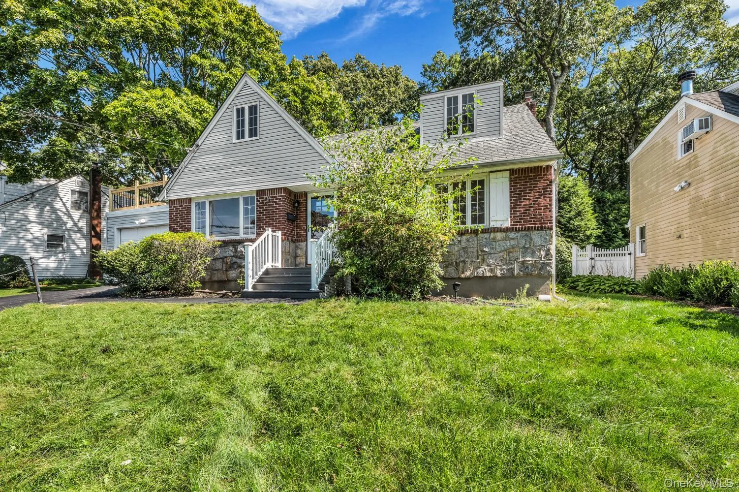 26 Shelley Place, Huntington, NY, 4 Bedrooms Bedrooms, 6 Rooms Rooms,2 BathroomsBathrooms,Residential,For Rent,Shelley,0,1052216 26 Shelley Place, Huntington, NY, 4 Bedrooms Bedrooms, 6 Rooms Rooms,2 BathroomsBathrooms,Residential,For Rent,Shelley,0,1052216