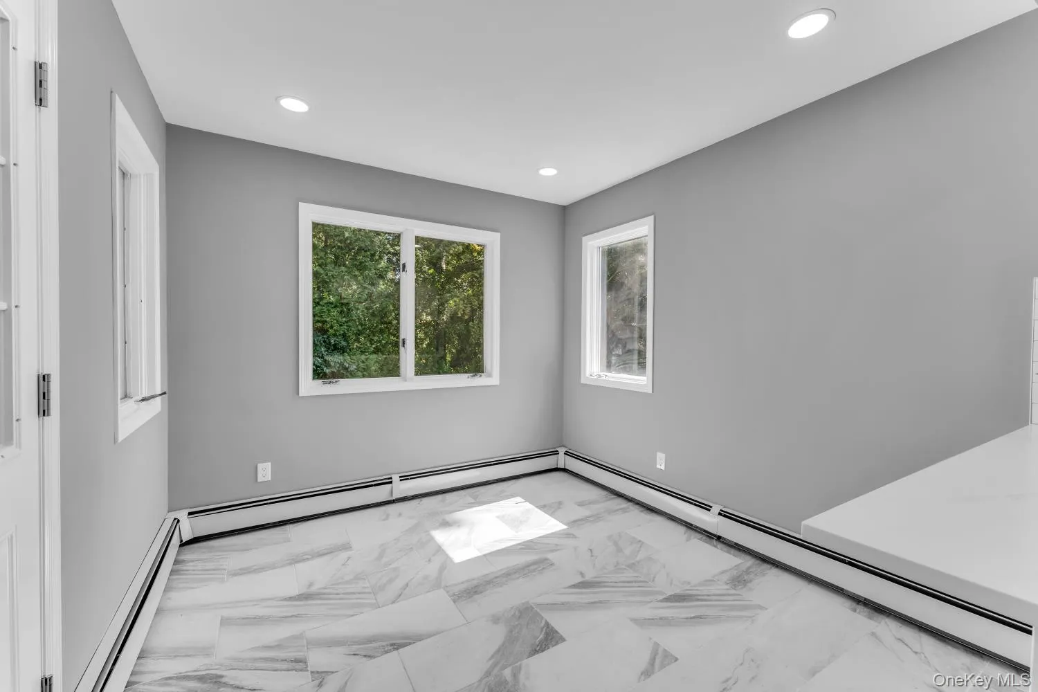26 Shelley Place, Huntington, NY, 4 Bedrooms Bedrooms, 6 Rooms Rooms,2 BathroomsBathrooms,Residential,For Rent,Shelley,0,1052216 26 Shelley Place, Huntington, NY, 4 Bedrooms Bedrooms, 6 Rooms Rooms,2 BathroomsBathrooms,Residential,For Rent,Shelley,0,1052216