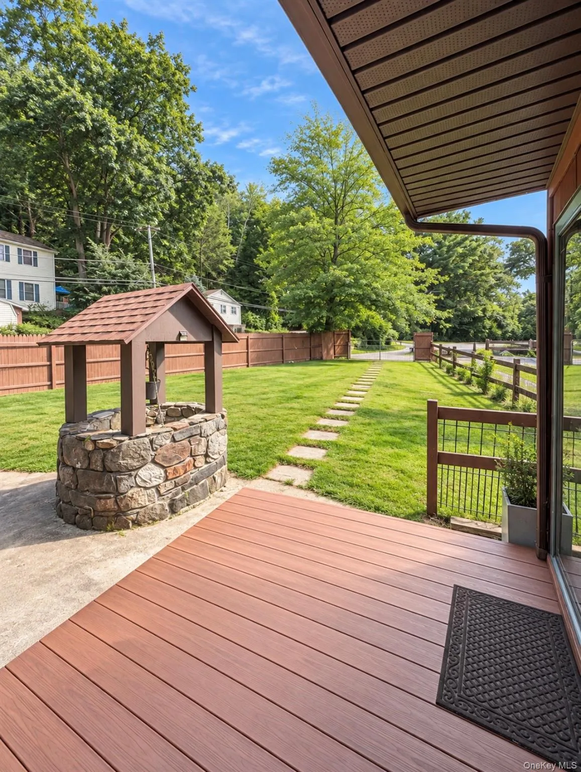 633 Oscawana Lake Road, Putnam Valley, NY, 2 Bedrooms Bedrooms, 8 Rooms Rooms,1 BathroomBathrooms,Residential Lease,For Rent,Oscawana Lake,0,1052222 633 Oscawana Lake Road, Putnam Valley, NY, 2 Bedrooms Bedrooms, 8 Rooms Rooms,1 BathroomBathrooms,Residential Lease,For Rent,Oscawana Lake,0,1052222