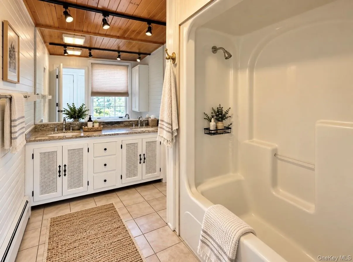 633 Oscawana Lake Road, Putnam Valley, NY, 2 Bedrooms Bedrooms, 8 Rooms Rooms,1 BathroomBathrooms,Residential Lease,For Rent,Oscawana Lake,0,1052222 633 Oscawana Lake Road, Putnam Valley, NY, 2 Bedrooms Bedrooms, 8 Rooms Rooms,1 BathroomBathrooms,Residential Lease,For Rent,Oscawana Lake,0,1052222
