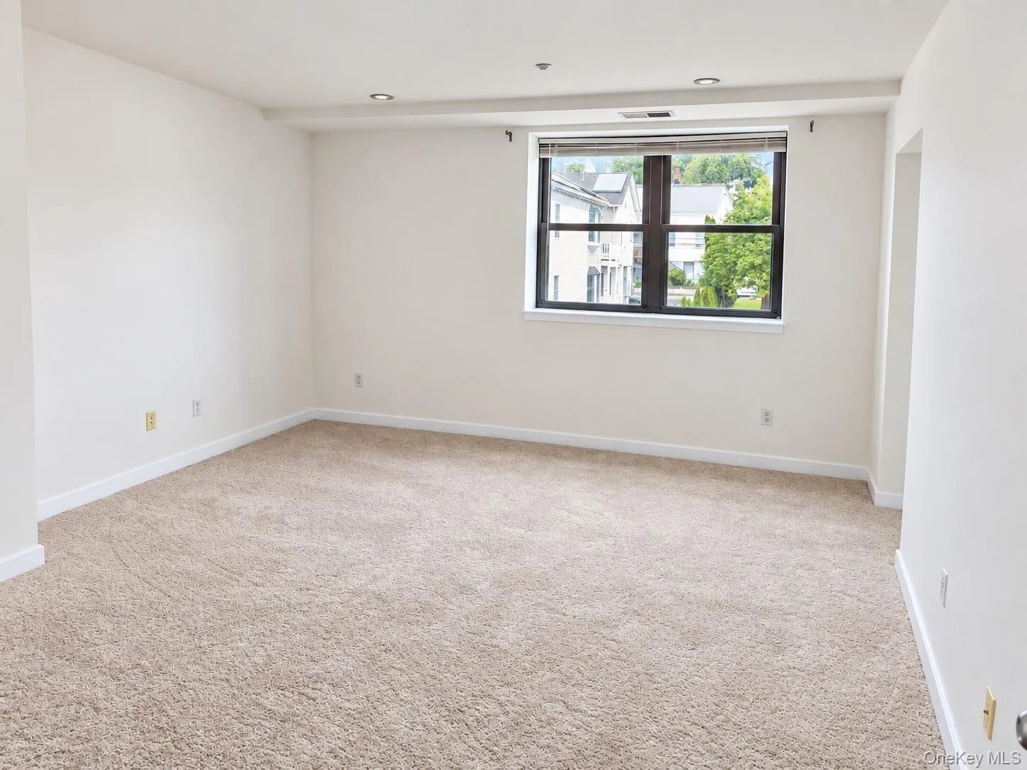 73 Spring Street, Ossining, NY, 1 Bedroom Bedrooms, 4 Rooms Rooms,1 BathroomBathrooms,Residential,For Rent,Spring,0,1052224 73 Spring Street, Ossining, NY, 1 Bedroom Bedrooms, 4 Rooms Rooms,1 BathroomBathrooms,Residential,For Rent,Spring,0,1052224