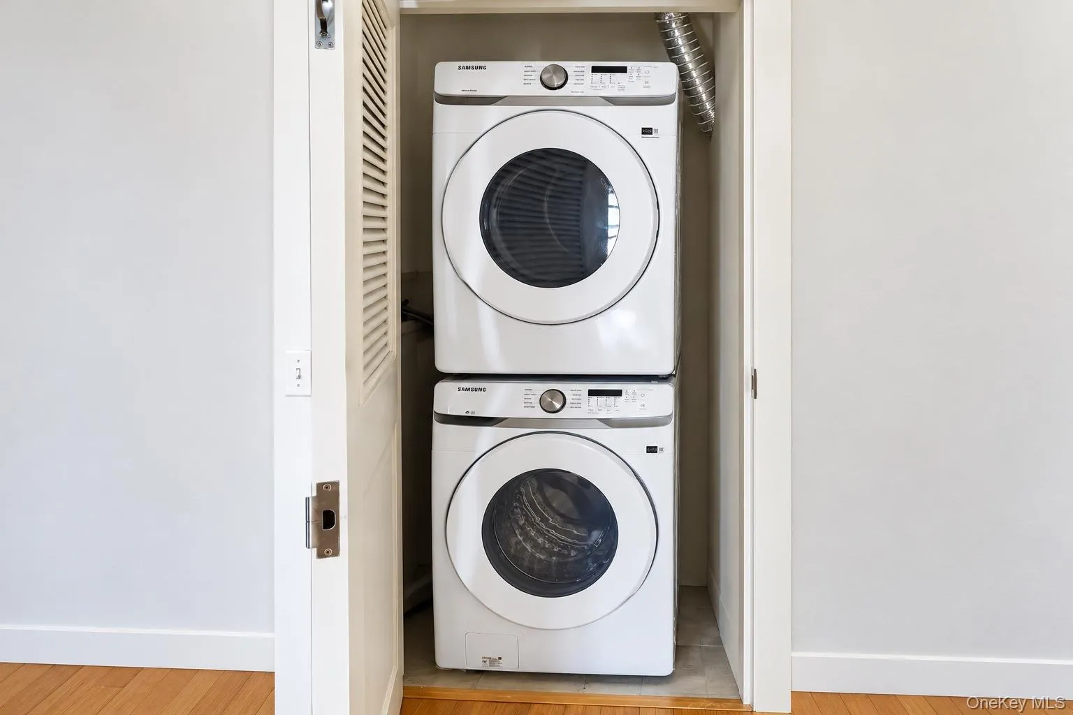 73 Spring Street, Ossining, NY, 1 Bedroom Bedrooms, 4 Rooms Rooms,1 BathroomBathrooms,Residential,For Rent,Spring,0,1052224 73 Spring Street, Ossining, NY, 1 Bedroom Bedrooms, 4 Rooms Rooms,1 BathroomBathrooms,Residential,For Rent,Spring,0,1052224