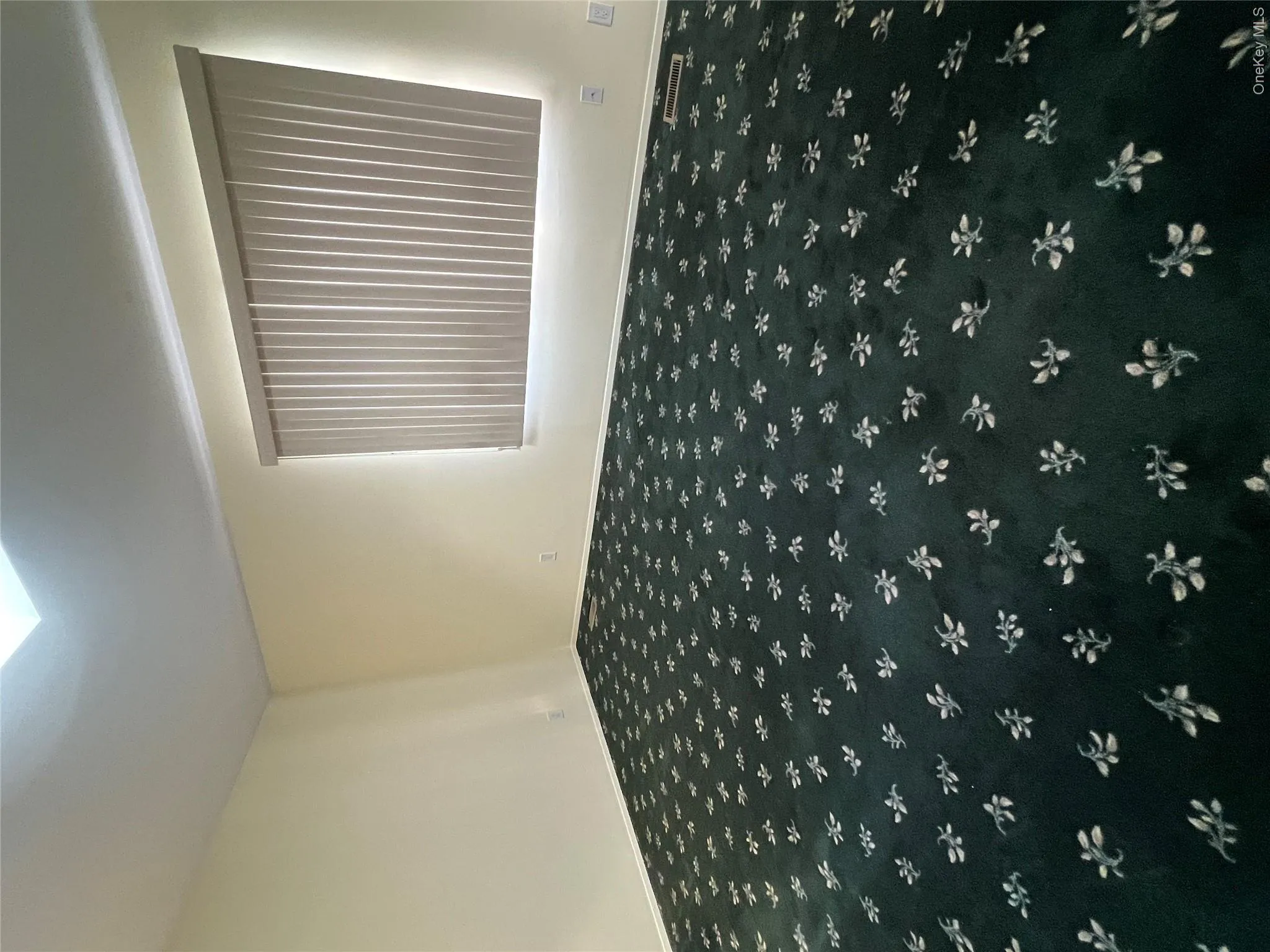 21 Sandy Hill Road, Smithtown, NY, 2 Bedrooms Bedrooms, 5 Rooms Rooms,2 BathroomsBathrooms,Residential Lease,For Rent,Sandy Hill,0,1052226 21 Sandy Hill Road, Smithtown, NY, 2 Bedrooms Bedrooms, 5 Rooms Rooms,2 BathroomsBathrooms,Residential Lease,For Rent,Sandy Hill,0,1052226
