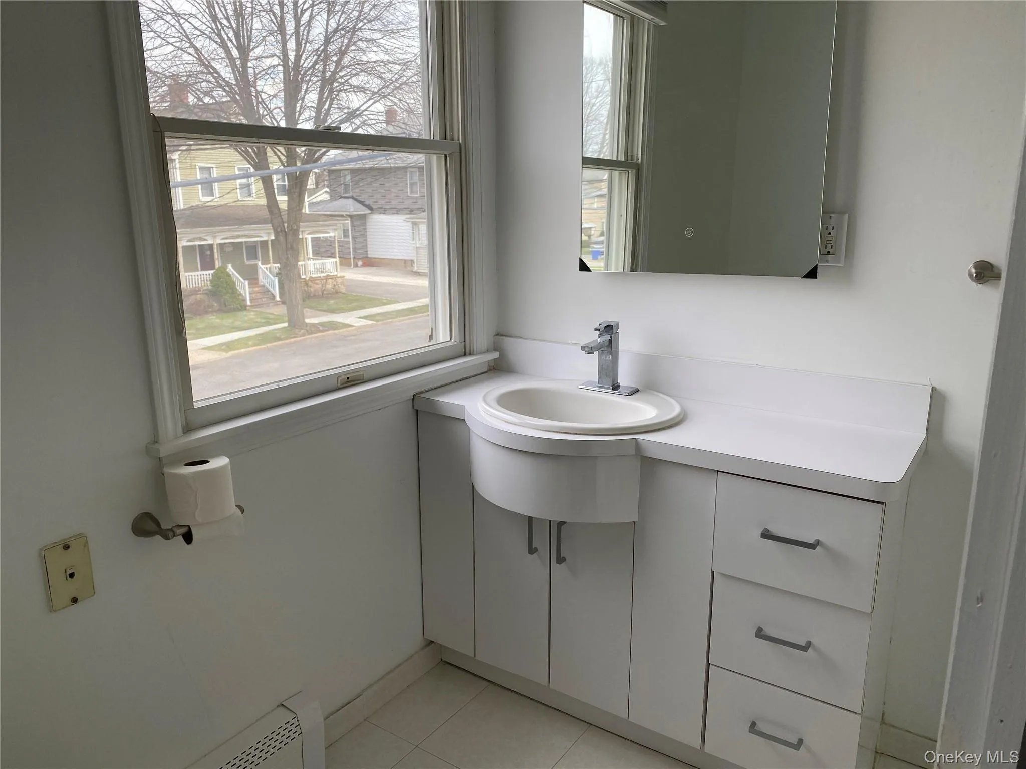 239 Cleveland Avenue, Hempstead, NY, 3 Bedrooms Bedrooms, 7 Rooms Rooms,2 BathroomsBathrooms,Residential Lease,For Rent,Cleveland,0,1052234 239 Cleveland Avenue, Hempstead, NY, 3 Bedrooms Bedrooms, 7 Rooms Rooms,2 BathroomsBathrooms,Residential Lease,For Rent,Cleveland,0,1052234