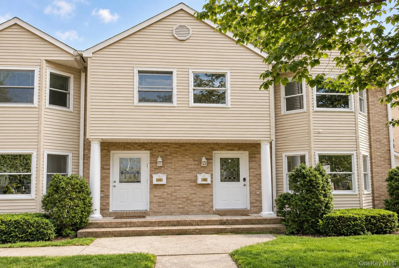 239 Cleveland Avenue, Hempstead, NY, 3 Bedrooms Bedrooms, 7 Rooms Rooms,2 BathroomsBathrooms,Residential Lease,For Rent,Cleveland,0,1052234 239 Cleveland Avenue, Hempstead, NY, 3 Bedrooms Bedrooms, 7 Rooms Rooms,2 BathroomsBathrooms,Residential Lease,For Rent,Cleveland,0,1052234