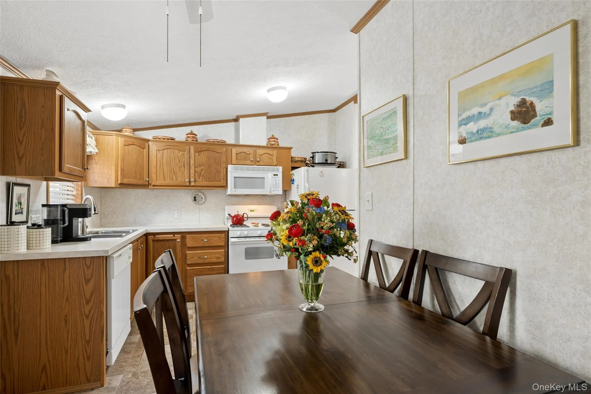 53 Crassen Boulevard, East Hampton, NY, 3 Bedrooms Bedrooms, 6 Rooms Rooms,2 BathroomsBathrooms,Residential,For Rent,Crassen,0,1052242 53 Crassen Boulevard, East Hampton, NY, 3 Bedrooms Bedrooms, 6 Rooms Rooms,2 BathroomsBathrooms,Residential,For Rent,Crassen,0,1052242
