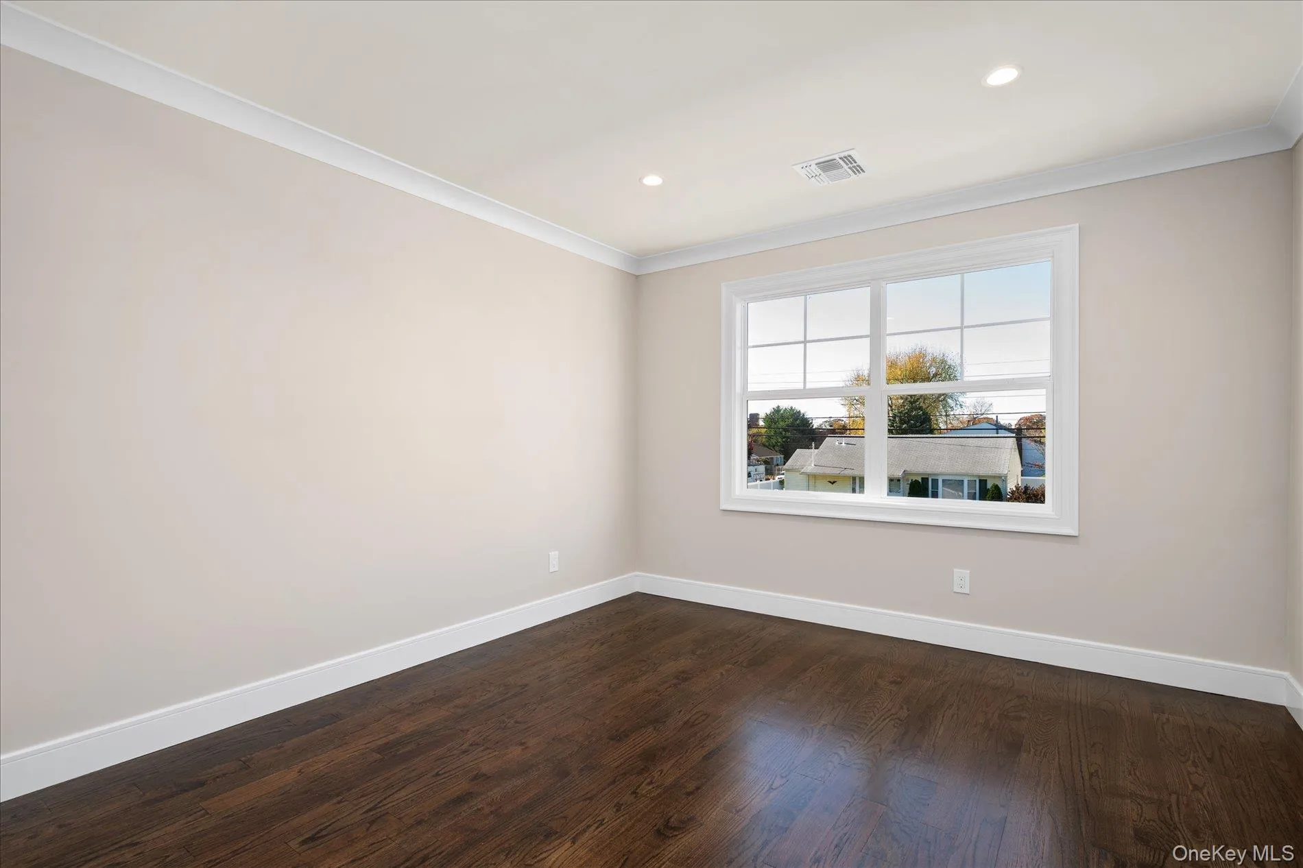 183 Park Lane, Oyster Bay, NY, 5 Bedrooms Bedrooms, 10 Rooms Rooms,3 BathroomsBathrooms,Residential,For Rent,Park,0,1052243 183 Park Lane, Oyster Bay, NY, 5 Bedrooms Bedrooms, 10 Rooms Rooms,3 BathroomsBathrooms,Residential,For Rent,Park,0,1052243