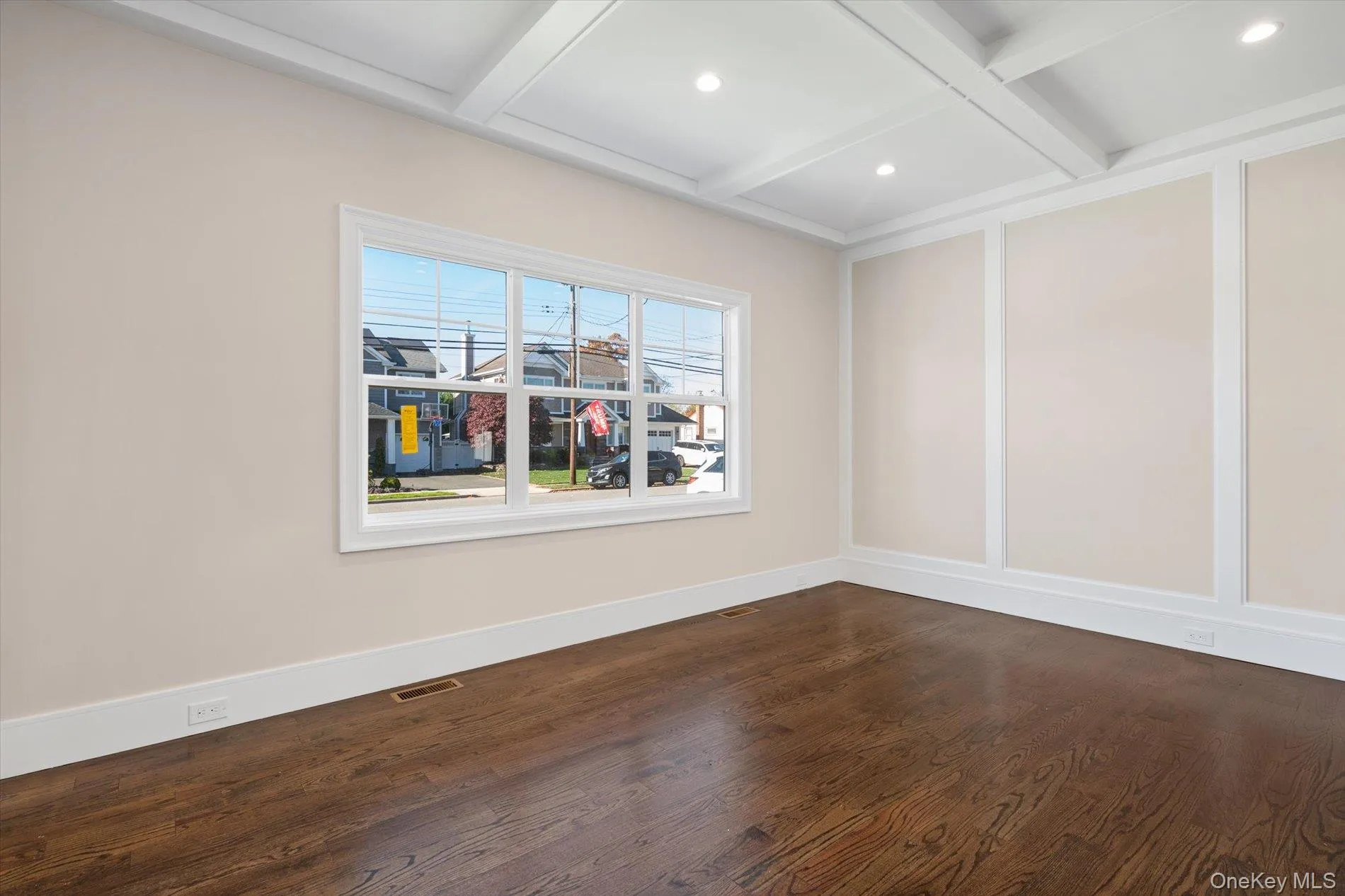 183 Park Lane, Oyster Bay, NY, 5 Bedrooms Bedrooms, 10 Rooms Rooms,3 BathroomsBathrooms,Residential,For Rent,Park,0,1052243 183 Park Lane, Oyster Bay, NY, 5 Bedrooms Bedrooms, 10 Rooms Rooms,3 BathroomsBathrooms,Residential,For Rent,Park,0,1052243