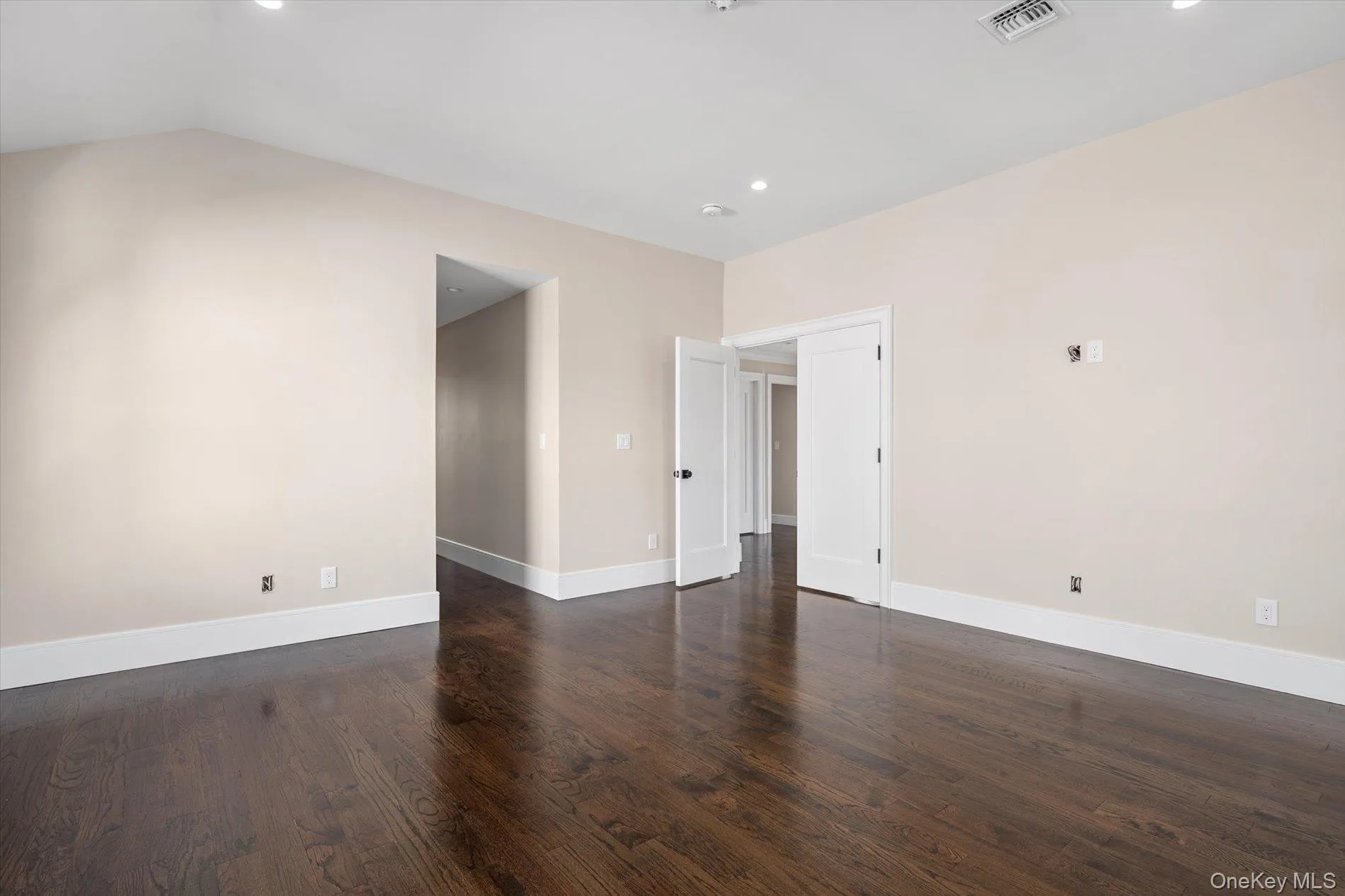 183 Park Lane, Oyster Bay, NY, 5 Bedrooms Bedrooms, 10 Rooms Rooms,3 BathroomsBathrooms,Residential,For Rent,Park,0,1052243 183 Park Lane, Oyster Bay, NY, 5 Bedrooms Bedrooms, 10 Rooms Rooms,3 BathroomsBathrooms,Residential,For Rent,Park,0,1052243