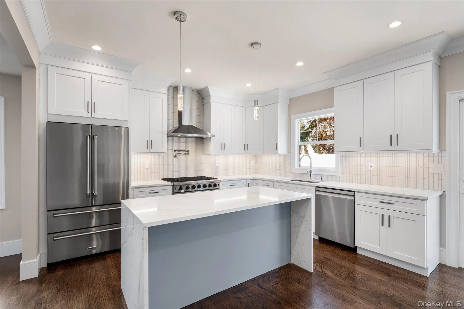 183 Park Lane, Oyster Bay, NY, 5 Bedrooms Bedrooms, 10 Rooms Rooms,3 BathroomsBathrooms,Residential,For Rent,Park,0,1052243 183 Park Lane, Oyster Bay, NY, 5 Bedrooms Bedrooms, 10 Rooms Rooms,3 BathroomsBathrooms,Residential,For Rent,Park,0,1052243