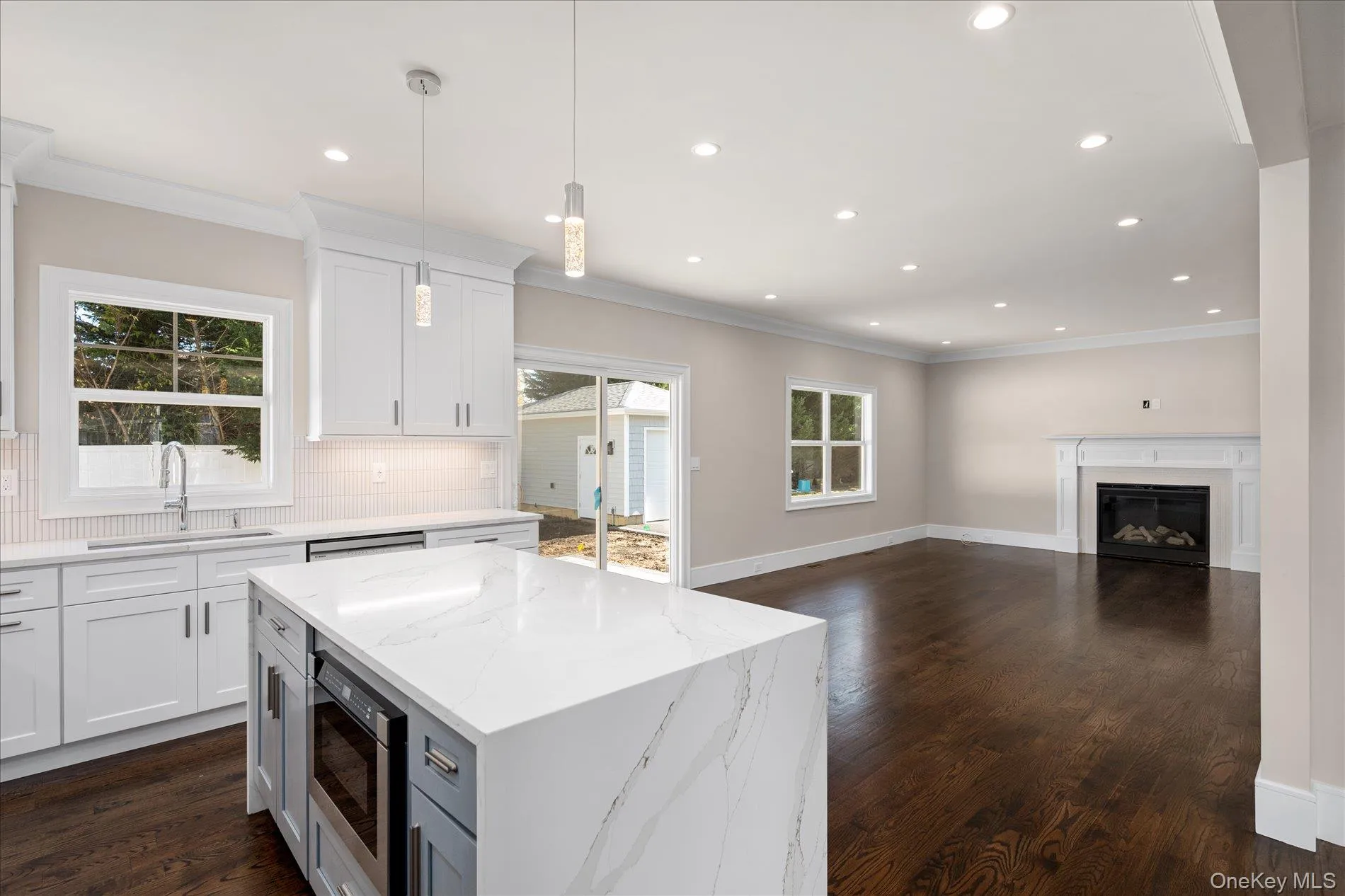 183 Park Lane, Oyster Bay, NY, 5 Bedrooms Bedrooms, 10 Rooms Rooms,3 BathroomsBathrooms,Residential,For Rent,Park,0,1052243 183 Park Lane, Oyster Bay, NY, 5 Bedrooms Bedrooms, 10 Rooms Rooms,3 BathroomsBathrooms,Residential,For Rent,Park,0,1052243