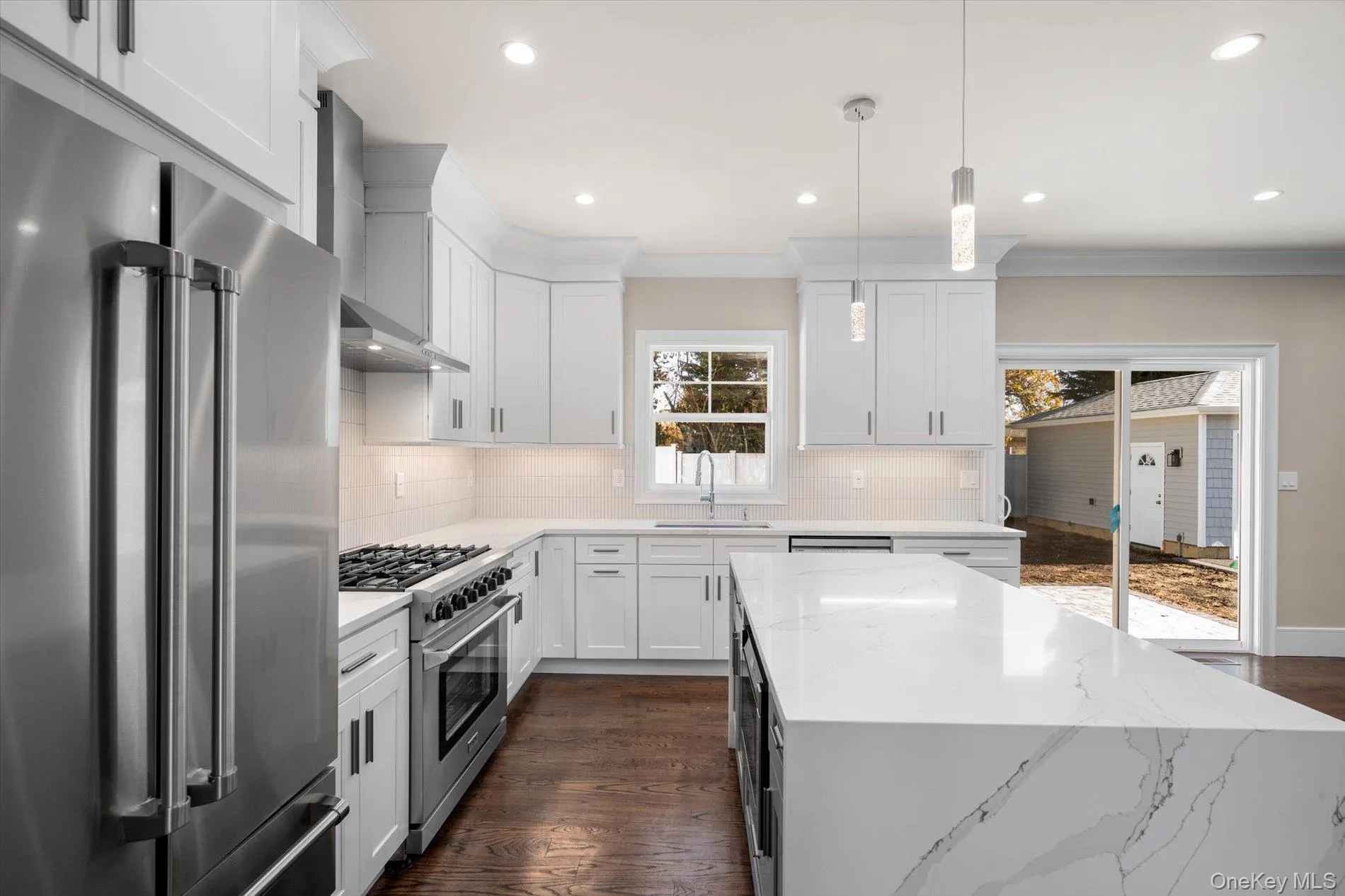 183 Park Lane, Oyster Bay, NY, 5 Bedrooms Bedrooms, 10 Rooms Rooms,3 BathroomsBathrooms,Residential,For Rent,Park,0,1052243 183 Park Lane, Oyster Bay, NY, 5 Bedrooms Bedrooms, 10 Rooms Rooms,3 BathroomsBathrooms,Residential,For Rent,Park,0,1052243