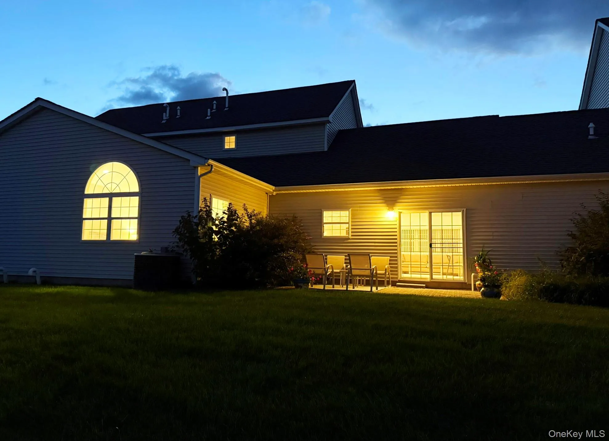 3704 Amen Corner, Riverhead, NY, 2 Bedrooms Bedrooms, 6 Rooms Rooms,2 BathroomsBathrooms,Residential,For Rent,Amen,0,1052244 3704 Amen Corner, Riverhead, NY, 2 Bedrooms Bedrooms, 6 Rooms Rooms,2 BathroomsBathrooms,Residential,For Rent,Amen,0,1052244