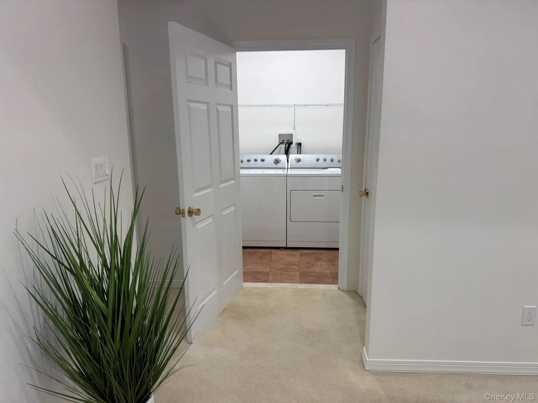 3704 Amen Corner, Riverhead, NY, 2 Bedrooms Bedrooms, 6 Rooms Rooms,2 BathroomsBathrooms,Residential,For Rent,Amen,0,1052244 3704 Amen Corner, Riverhead, NY, 2 Bedrooms Bedrooms, 6 Rooms Rooms,2 BathroomsBathrooms,Residential,For Rent,Amen,0,1052244