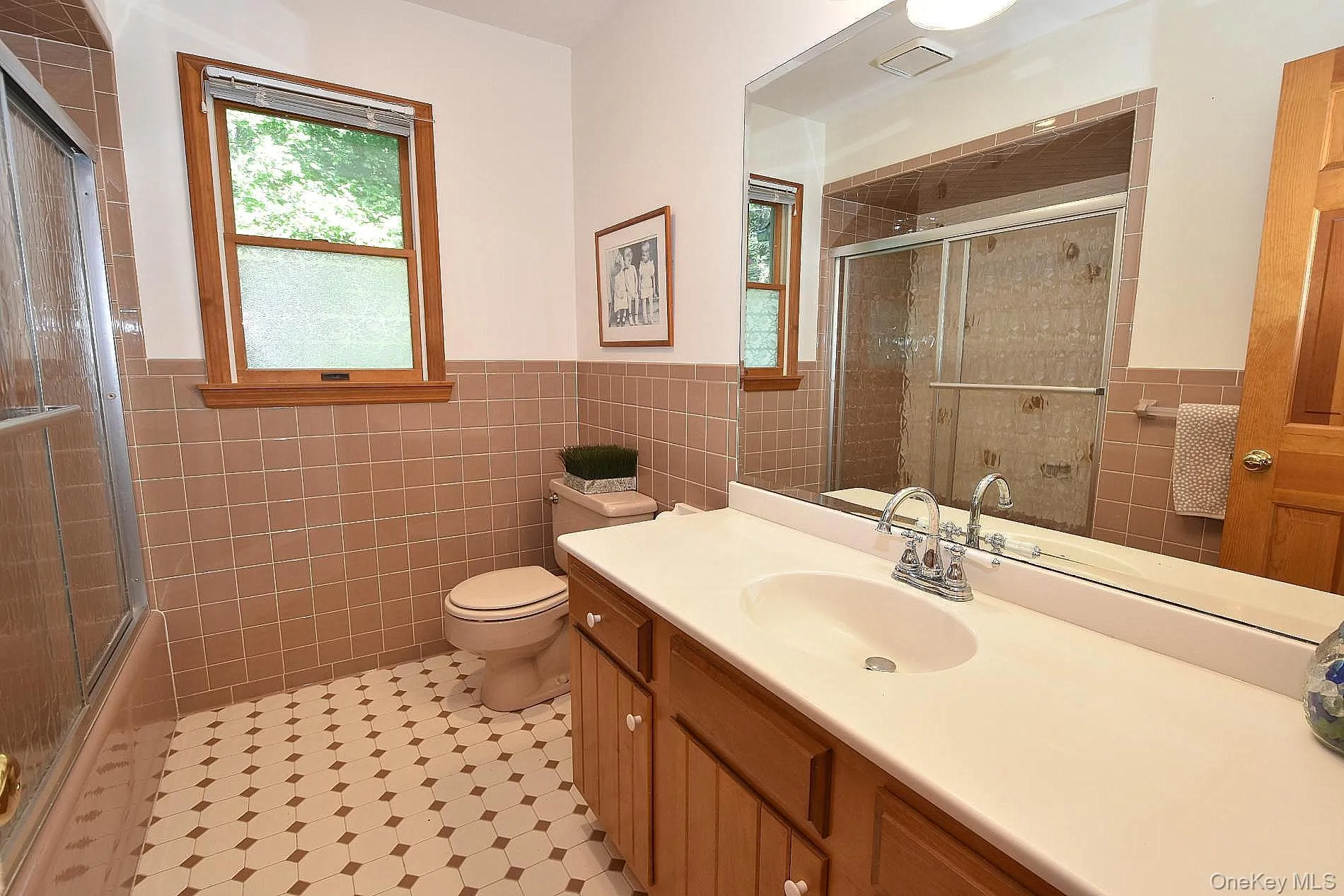 Lower level full bathroom Lower level full bathroom