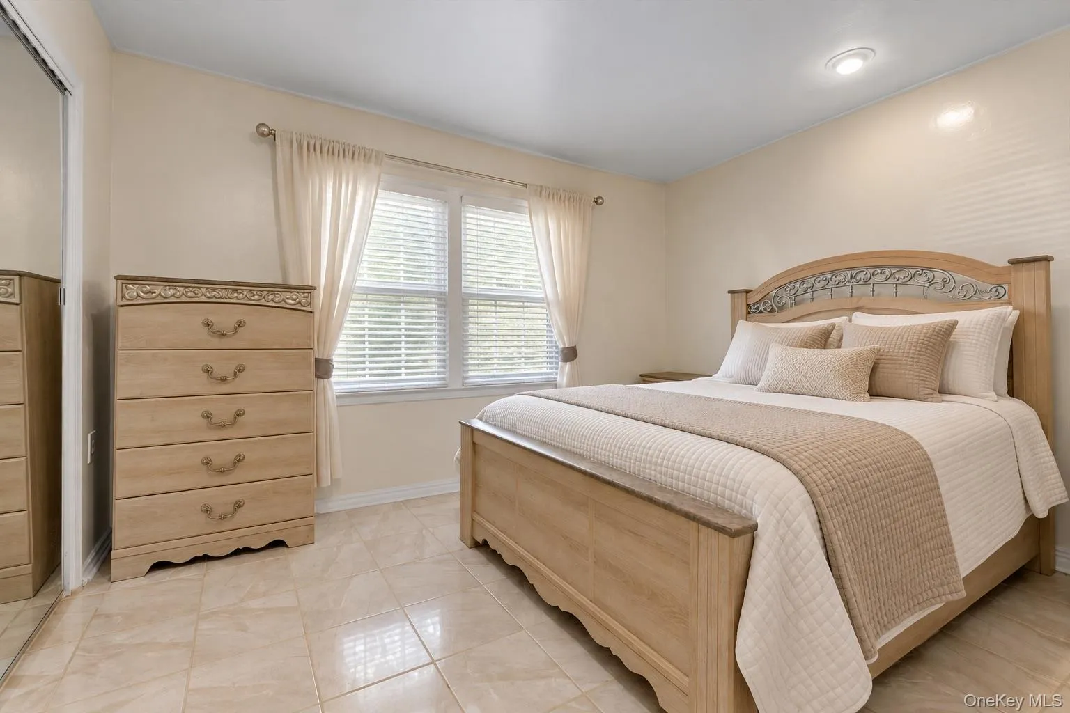 364 State Street, Long Beach, NY, 4 Bedrooms Bedrooms, 8 Rooms Rooms,2 BathroomsBathrooms,Residential,For Rent,State,0,1052248 364 State Street, Long Beach, NY, 4 Bedrooms Bedrooms, 8 Rooms Rooms,2 BathroomsBathrooms,Residential,For Rent,State,0,1052248