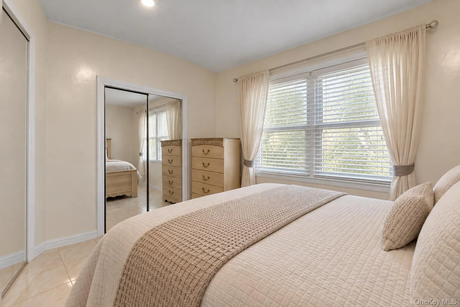 364 State Street, Long Beach, NY, 4 Bedrooms Bedrooms, 8 Rooms Rooms,2 BathroomsBathrooms,Residential,For Rent,State,0,1052248 364 State Street, Long Beach, NY, 4 Bedrooms Bedrooms, 8 Rooms Rooms,2 BathroomsBathrooms,Residential,For Rent,State,0,1052248