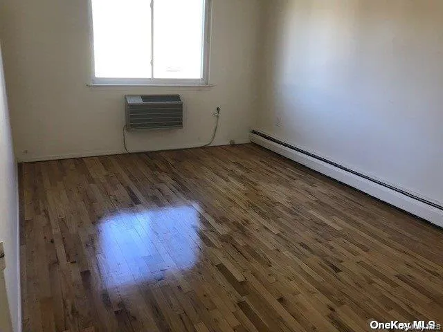 212-01 41 Avenue, New York, NY, 3 Bedrooms Bedrooms, 7 Rooms Rooms,2 BathroomsBathrooms,Residential Lease,For Rent,41 Avenue,0,1052251 212-01 41 Avenue, New York, NY, 3 Bedrooms Bedrooms, 7 Rooms Rooms,2 BathroomsBathrooms,Residential Lease,For Rent,41 Avenue,0,1052251
