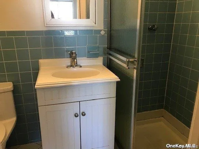212-01 41 Avenue, New York, NY, 3 Bedrooms Bedrooms, 7 Rooms Rooms,2 BathroomsBathrooms,Residential Lease,For Rent,41 Avenue,0,1052251 212-01 41 Avenue, New York, NY, 3 Bedrooms Bedrooms, 7 Rooms Rooms,2 BathroomsBathrooms,Residential Lease,For Rent,41 Avenue,0,1052251