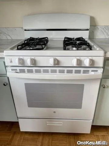 212-01 41 Avenue, New York, NY, 3 Bedrooms Bedrooms, 7 Rooms Rooms,2 BathroomsBathrooms,Residential Lease,For Rent,41 Avenue,0,1052251 212-01 41 Avenue, New York, NY, 3 Bedrooms Bedrooms, 7 Rooms Rooms,2 BathroomsBathrooms,Residential Lease,For Rent,41 Avenue,0,1052251