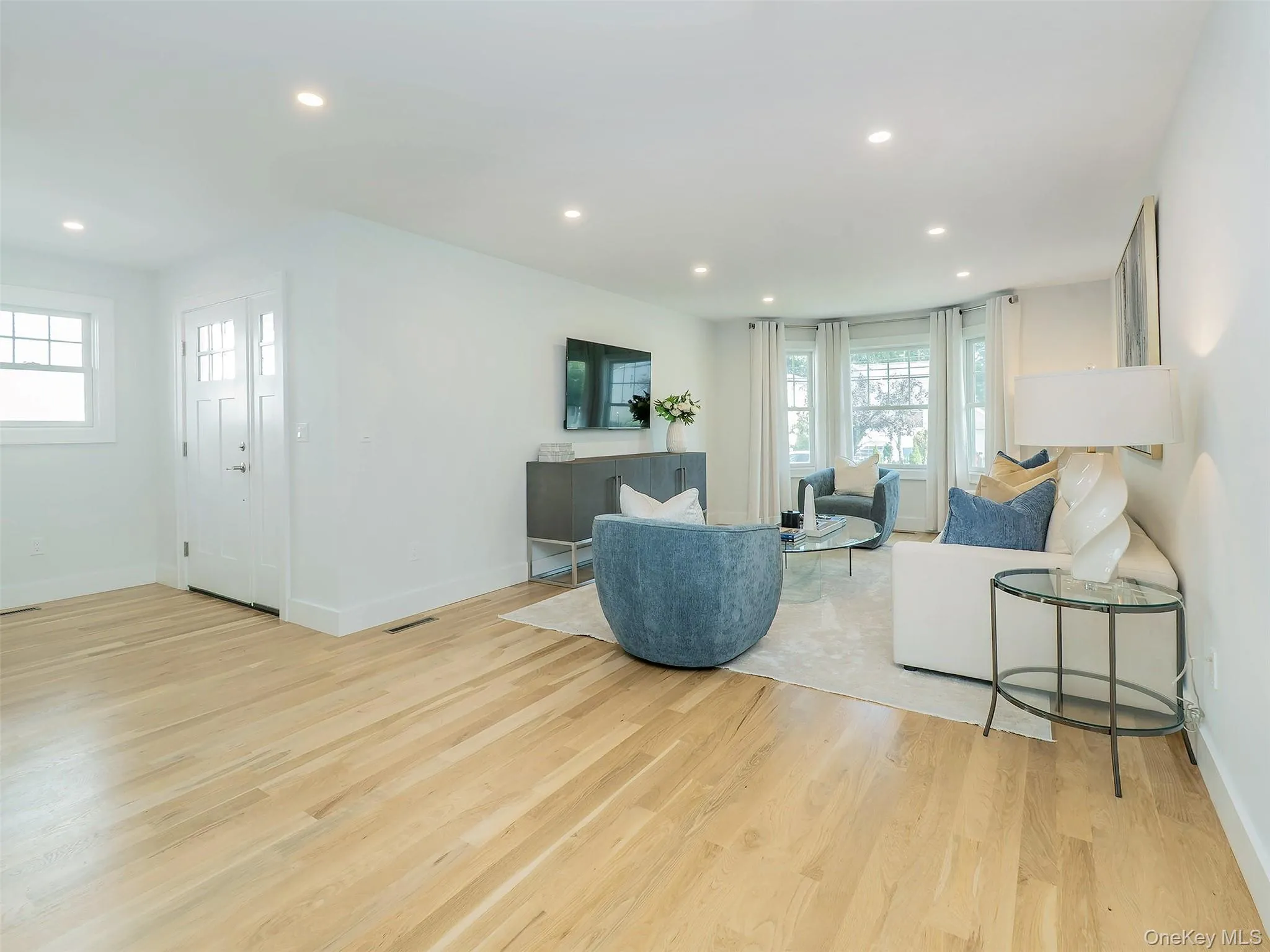 59 Edgewood Road, North Hempstead, NY, 3 Bedrooms Bedrooms, 6 Rooms Rooms,3 BathroomsBathrooms,Residential Lease,For Rent,Edgewood,0,1052256 59 Edgewood Road, North Hempstead, NY, 3 Bedrooms Bedrooms, 6 Rooms Rooms,3 BathroomsBathrooms,Residential Lease,For Rent,Edgewood,0,1052256