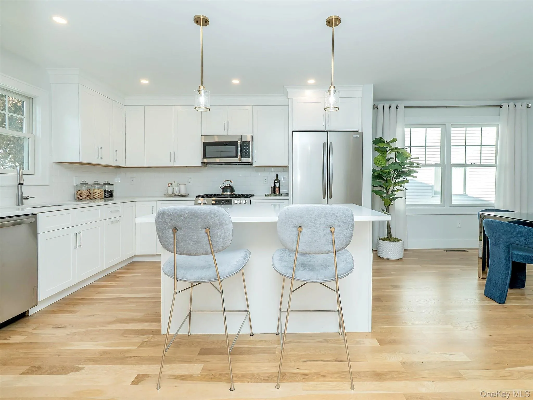 59 Edgewood Road, North Hempstead, NY, 3 Bedrooms Bedrooms, 6 Rooms Rooms,3 BathroomsBathrooms,Residential Lease,For Rent,Edgewood,0,1052256 59 Edgewood Road, North Hempstead, NY, 3 Bedrooms Bedrooms, 6 Rooms Rooms,3 BathroomsBathrooms,Residential Lease,For Rent,Edgewood,0,1052256