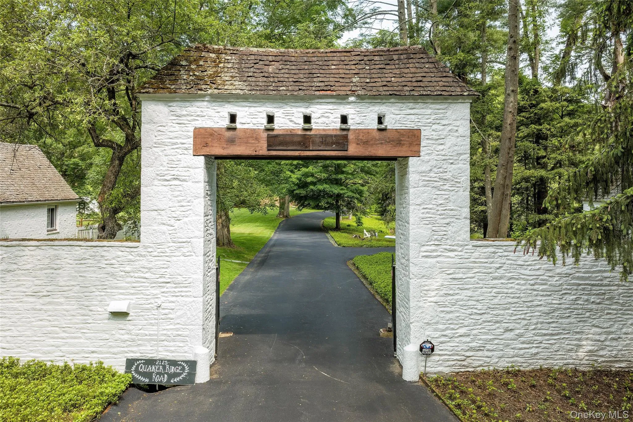 2125 Quaker Ridge Road, Cortlandt, NY, 6 Bedrooms Bedrooms, 16 Rooms Rooms,4 BathroomsBathrooms,Residential,For Rent,Quaker Ridge,0,1052259 2125 Quaker Ridge Road, Cortlandt, NY, 6 Bedrooms Bedrooms, 16 Rooms Rooms,4 BathroomsBathrooms,Residential,For Rent,Quaker Ridge,0,1052259