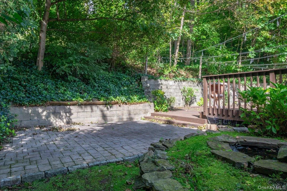 32 Dogwood Drive, Eastchester, NY, 5 Bedrooms Bedrooms, 12 Rooms Rooms,3 BathroomsBathrooms,Residential,For Rent,Dogwood,0,1052267 32 Dogwood Drive, Eastchester, NY, 5 Bedrooms Bedrooms, 12 Rooms Rooms,3 BathroomsBathrooms,Residential,For Rent,Dogwood,0,1052267