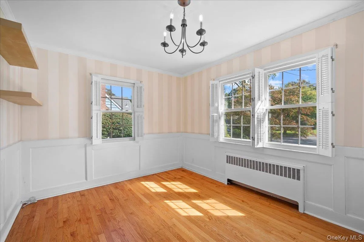 32 Dogwood Drive, Eastchester, NY, 5 Bedrooms Bedrooms, 12 Rooms Rooms,3 BathroomsBathrooms,Residential,For Rent,Dogwood,0,1052267 32 Dogwood Drive, Eastchester, NY, 5 Bedrooms Bedrooms, 12 Rooms Rooms,3 BathroomsBathrooms,Residential,For Rent,Dogwood,0,1052267