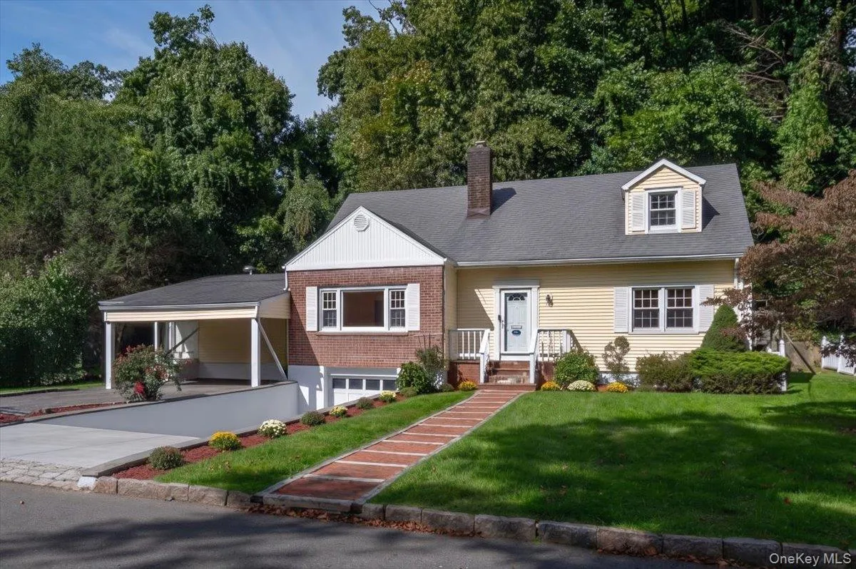 32 Dogwood Drive, Eastchester, NY, 5 Bedrooms Bedrooms, 12 Rooms Rooms,3 BathroomsBathrooms,Residential,For Rent,Dogwood,0,1052267 32 Dogwood Drive, Eastchester, NY, 5 Bedrooms Bedrooms, 12 Rooms Rooms,3 BathroomsBathrooms,Residential,For Rent,Dogwood,0,1052267