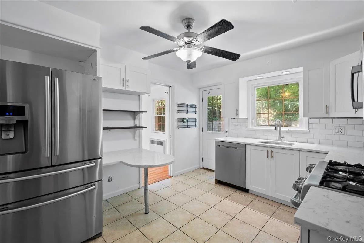 32 Dogwood Drive, Eastchester, NY, 5 Bedrooms Bedrooms, 12 Rooms Rooms,3 BathroomsBathrooms,Residential,For Rent,Dogwood,0,1052267 32 Dogwood Drive, Eastchester, NY, 5 Bedrooms Bedrooms, 12 Rooms Rooms,3 BathroomsBathrooms,Residential,For Rent,Dogwood,0,1052267