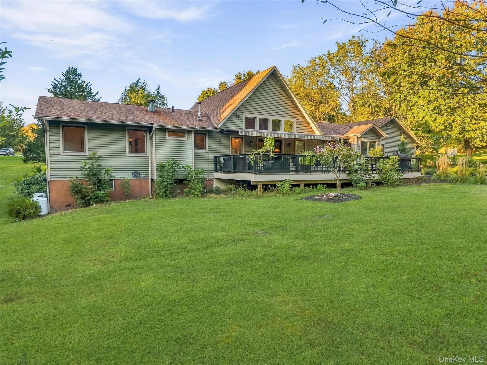 12 Whitefield Avenue, Warwick (town), NY, 3 Bedrooms Bedrooms, 10 Rooms Rooms,2 BathroomsBathrooms,Residential,For Rent,Whitefield,0,1052271 12 Whitefield Avenue, Warwick (town), NY, 3 Bedrooms Bedrooms, 10 Rooms Rooms,2 BathroomsBathrooms,Residential,For Rent,Whitefield,0,1052271