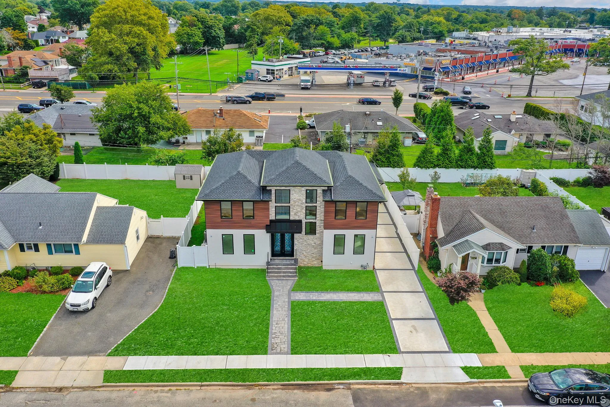 81 End Avenue, Oyster Bay, NY, 5 Bedrooms Bedrooms, 5 Rooms Rooms,4 BathroomsBathrooms,Residential,For Rent,End,0,1052273 81 End Avenue, Oyster Bay, NY, 5 Bedrooms Bedrooms, 5 Rooms Rooms,4 BathroomsBathrooms,Residential,For Rent,End,0,1052273